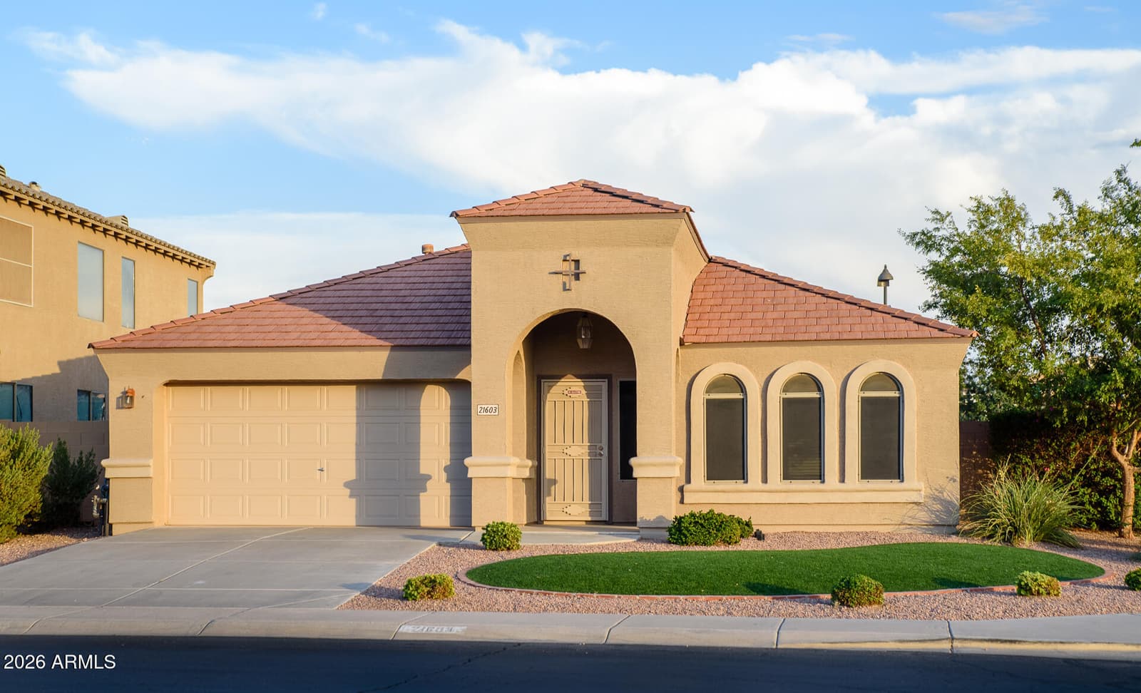 21603 N Dietz Drive, Maricopa, AZ 85138 — photo 4 of 38