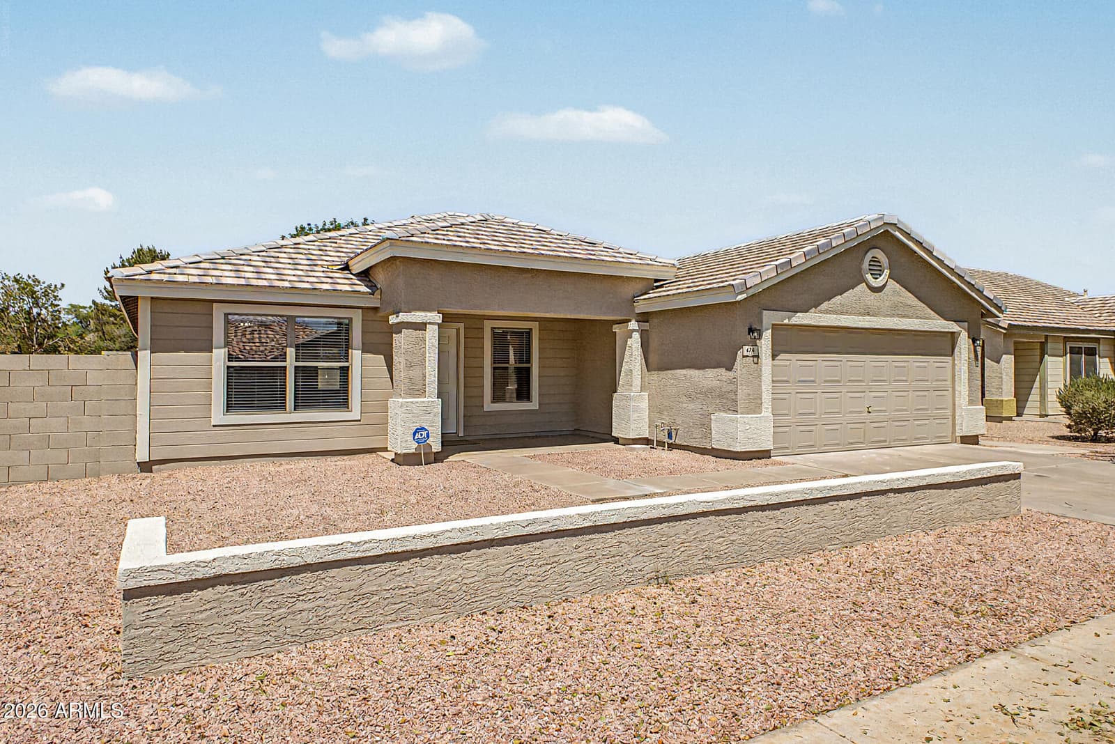 674 W Orchard Way, Gilbert, AZ 85233 — photo 4 of 35