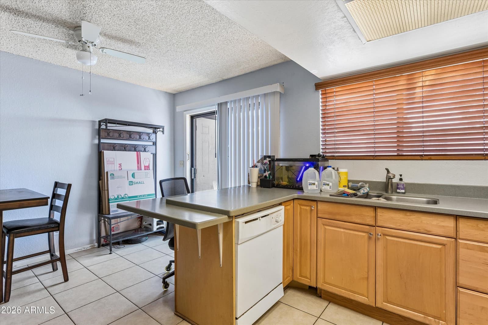 2842 E Beck Lane 4, Phoenix, AZ 85032 — photo 4 of 20