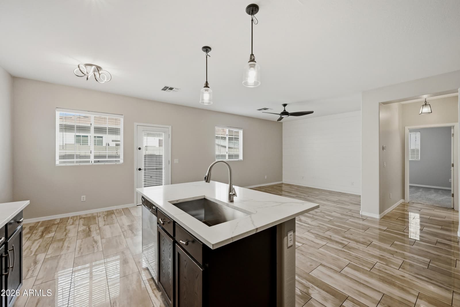 7505 S 27th Way, Phoenix, AZ 85042 — photo 12 of 37