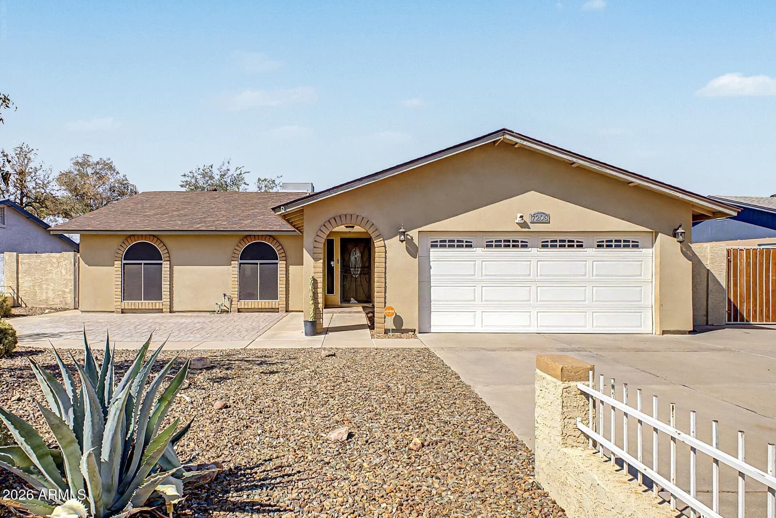 7208 W Sunnyslope Lane, Peoria, AZ 85345 — photo 2 of 36