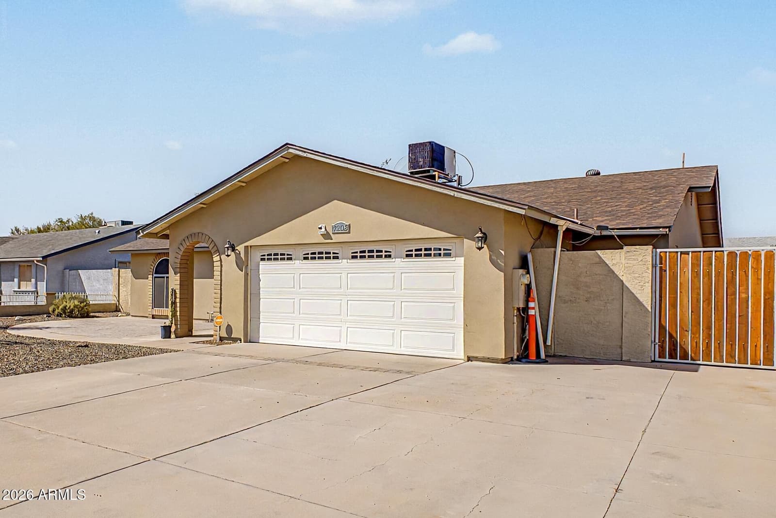 7208 W Sunnyslope Lane, Peoria, AZ 85345 — photo 4 of 36