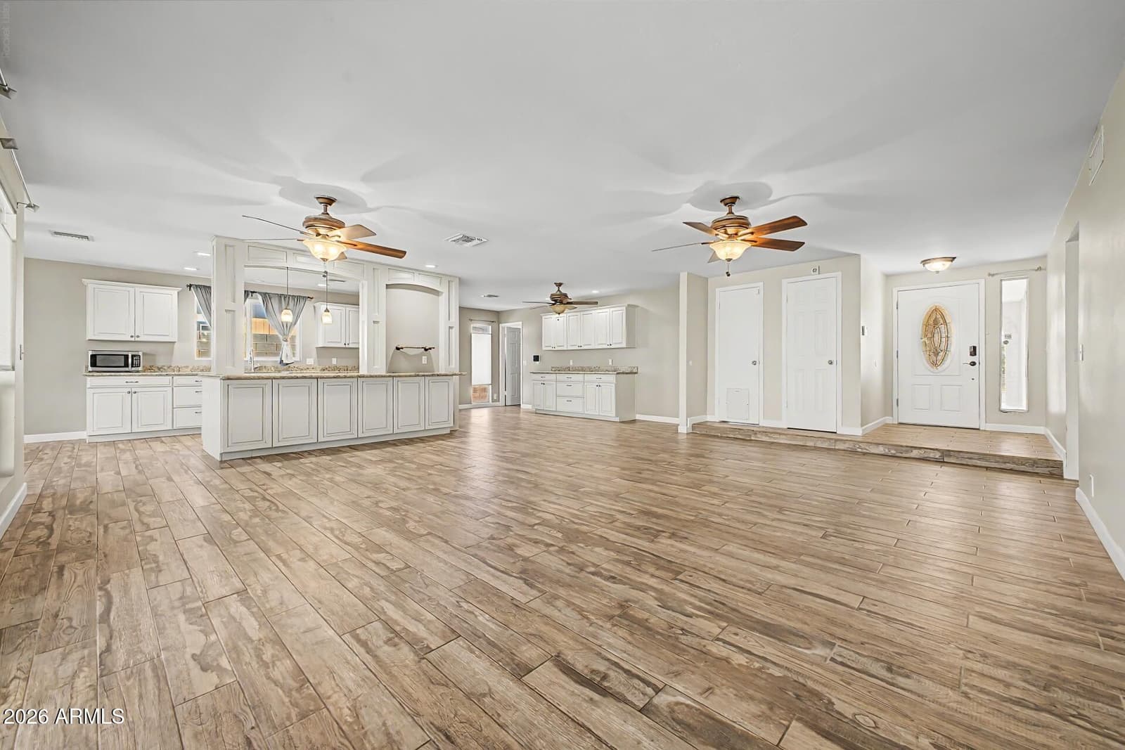 7208 W Sunnyslope Lane, Peoria, AZ 85345 — photo 10 of 36