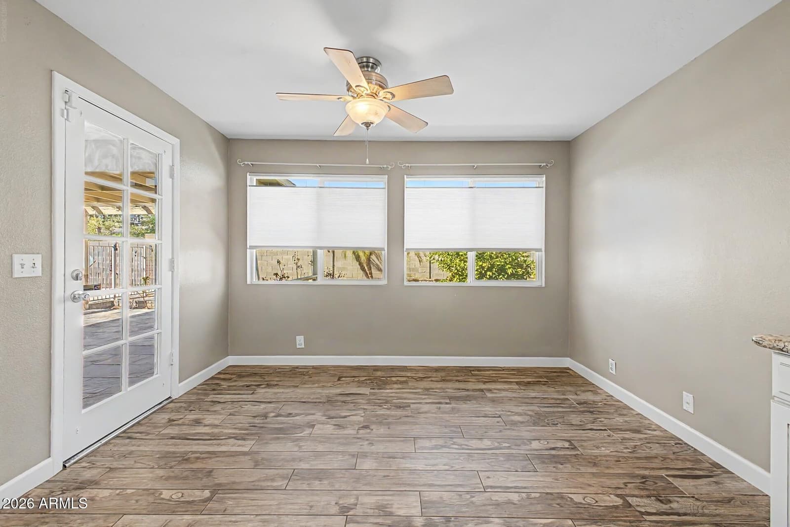 7208 W Sunnyslope Lane, Peoria, AZ 85345 — photo 11 of 36
