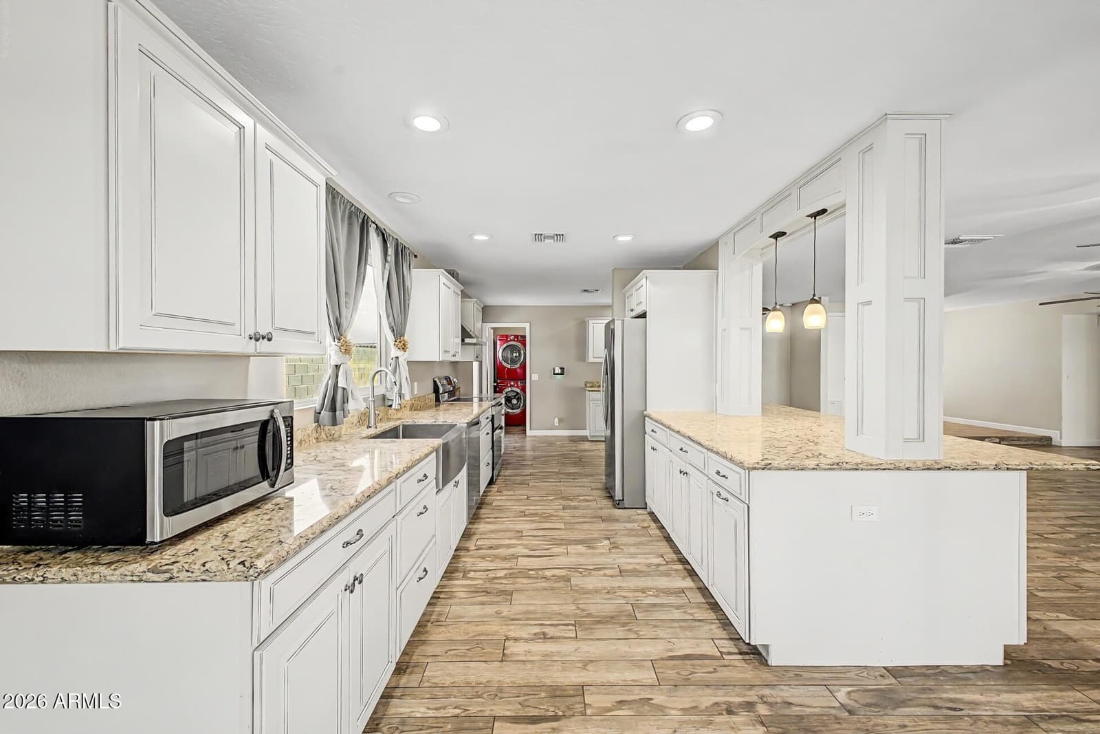7208 W Sunnyslope Lane, Peoria, AZ 85345 — photo 12 of 36