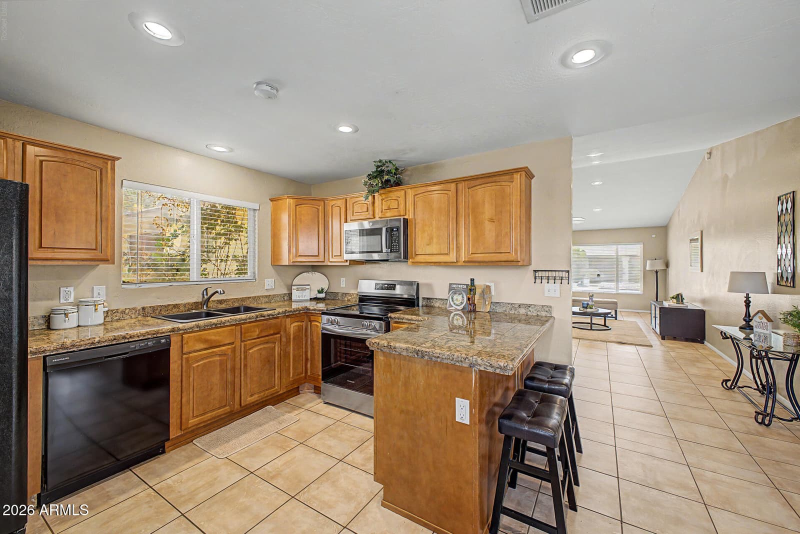 4716 W Annette Circle, Glendale, AZ 85308 — photo 3 of 32