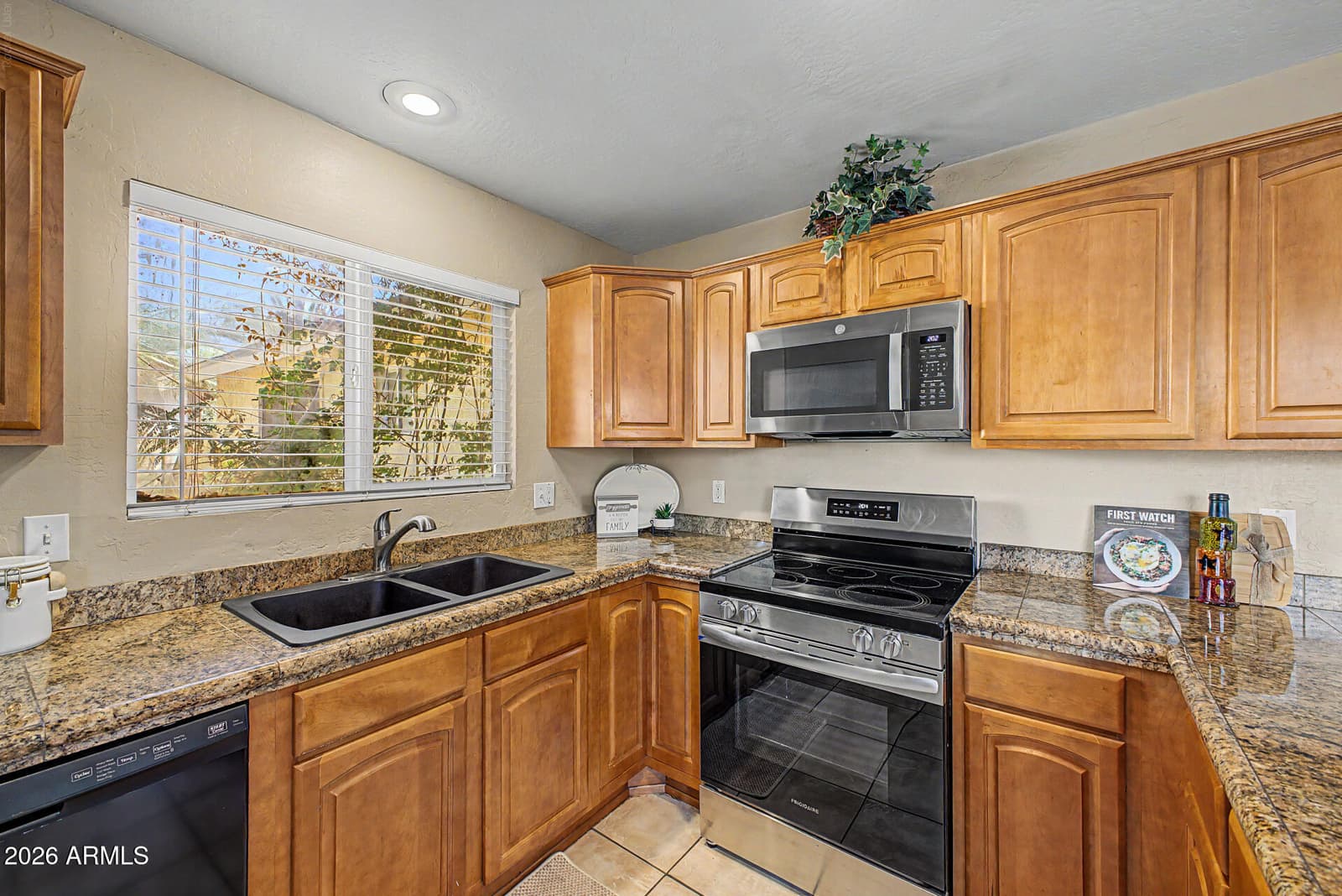 4716 W Annette Circle, Glendale, AZ 85308 — photo 12 of 32