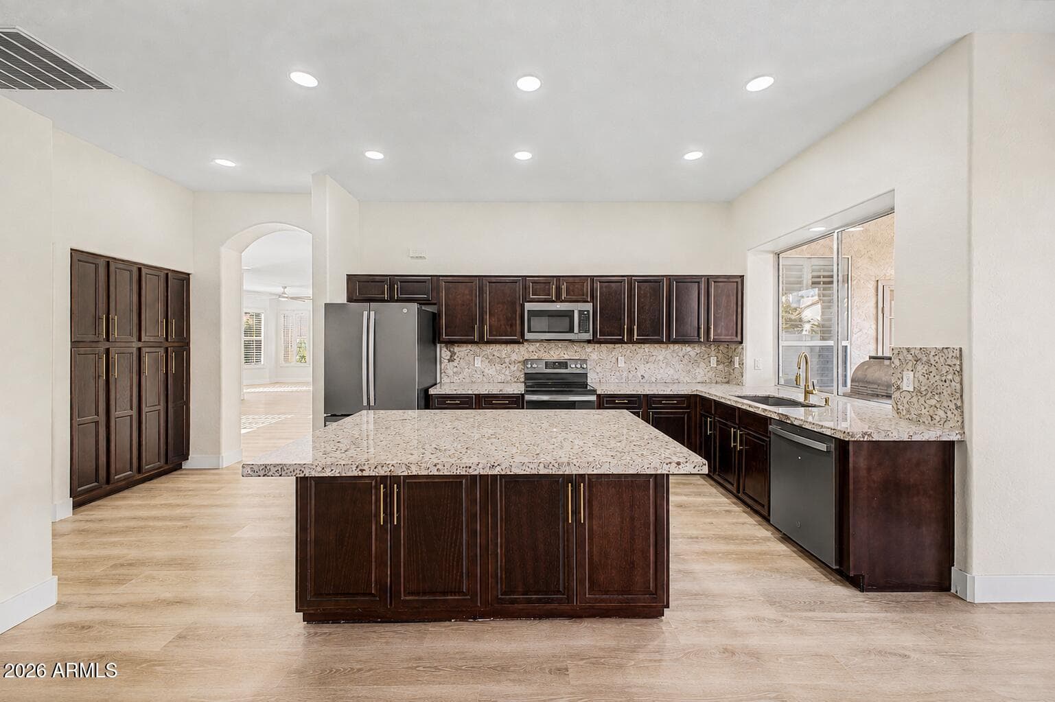 191 N Acacia Drive, Gilbert, AZ 85233 — photo 14 of 54