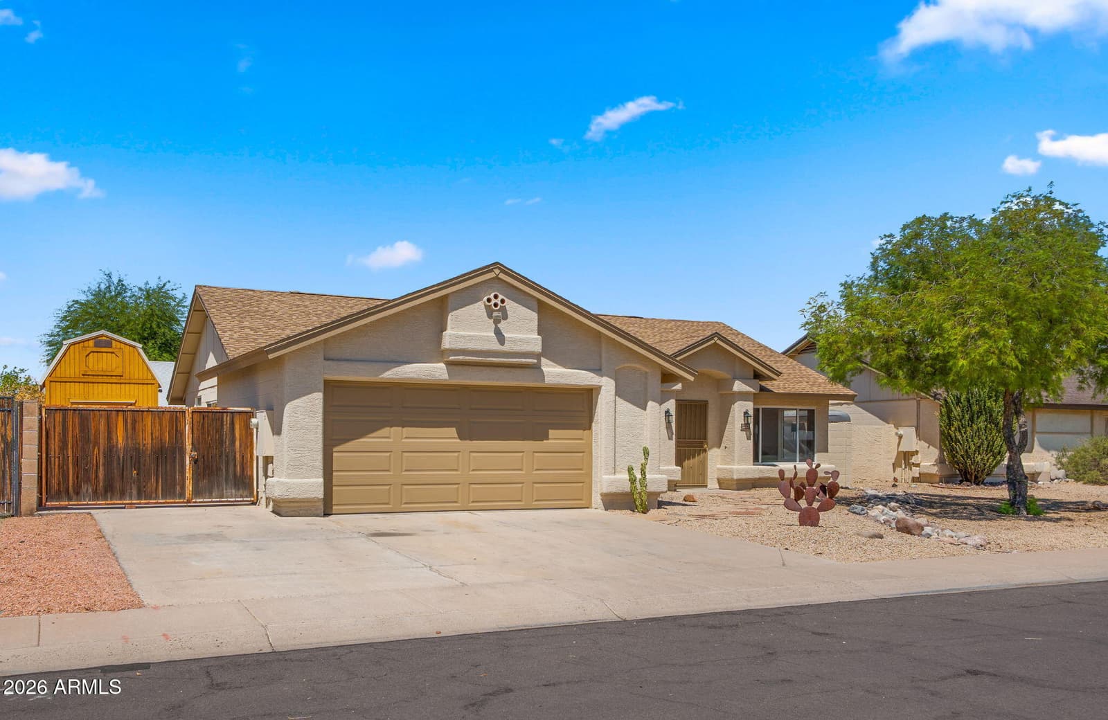 8434 W Dreyfus Drive, Peoria, AZ 85381 — photo 7 of 42