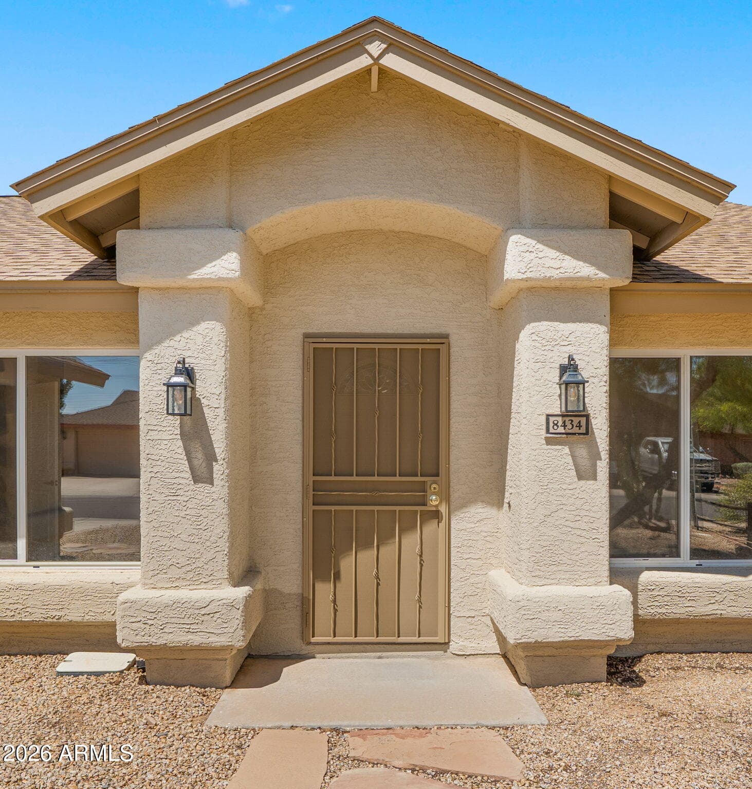 8434 W Dreyfus Drive, Peoria, AZ 85381 — photo 8 of 42