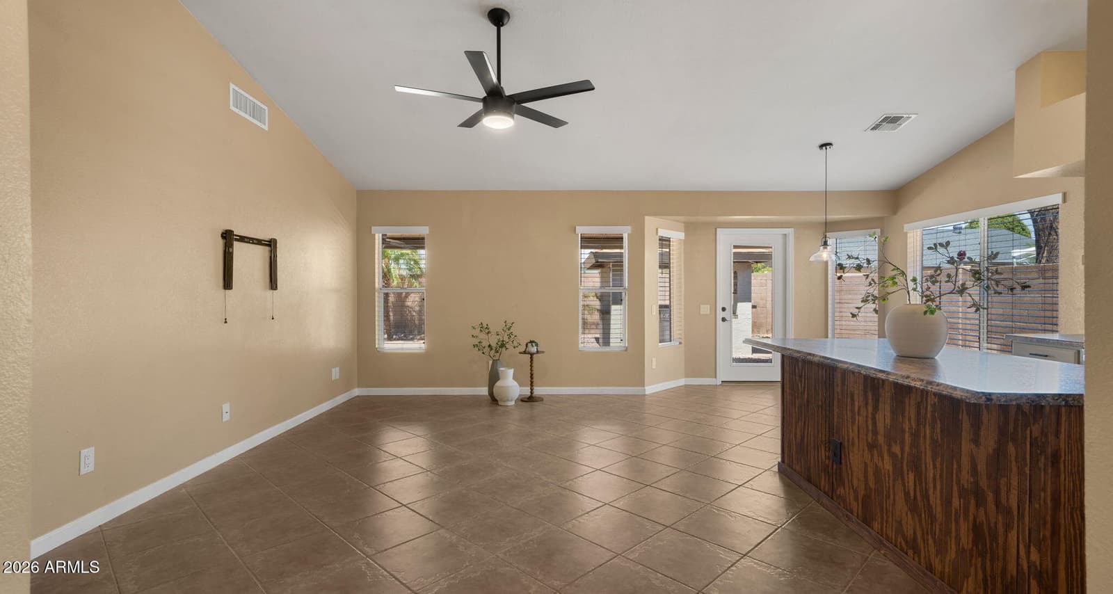 8434 W Dreyfus Drive, Peoria, AZ 85381 — photo 12 of 42