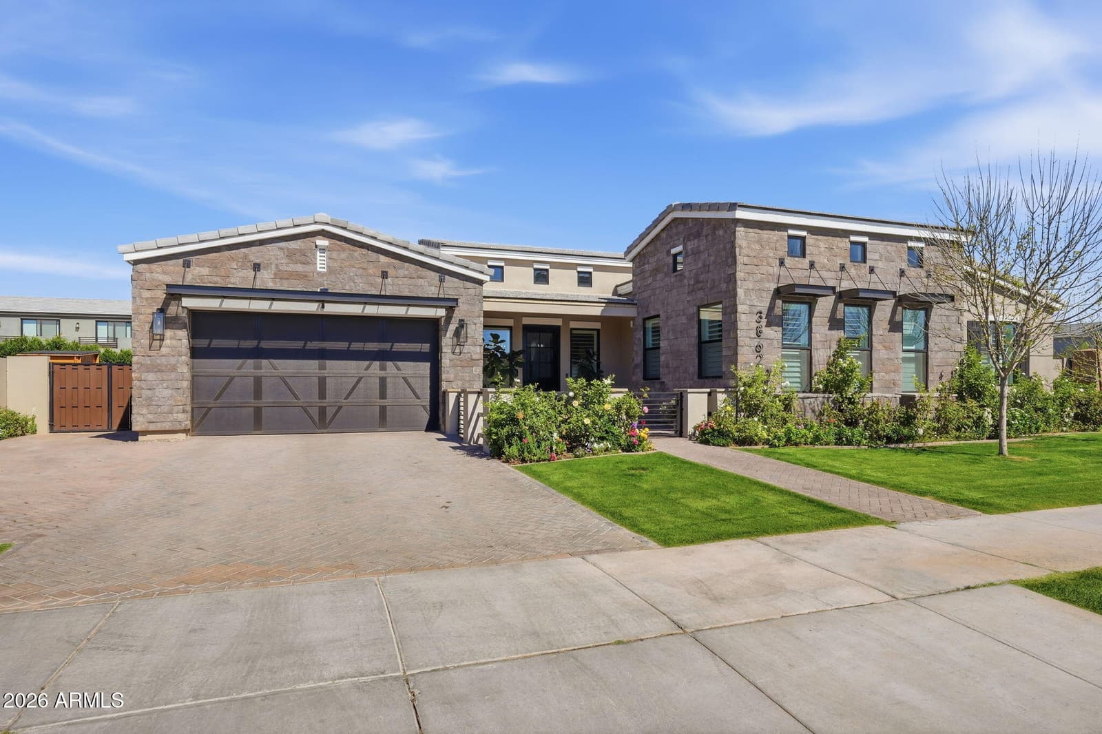 3862 E Bloomfield Parkway, Gilbert, AZ 85296 — photo 4 of 78