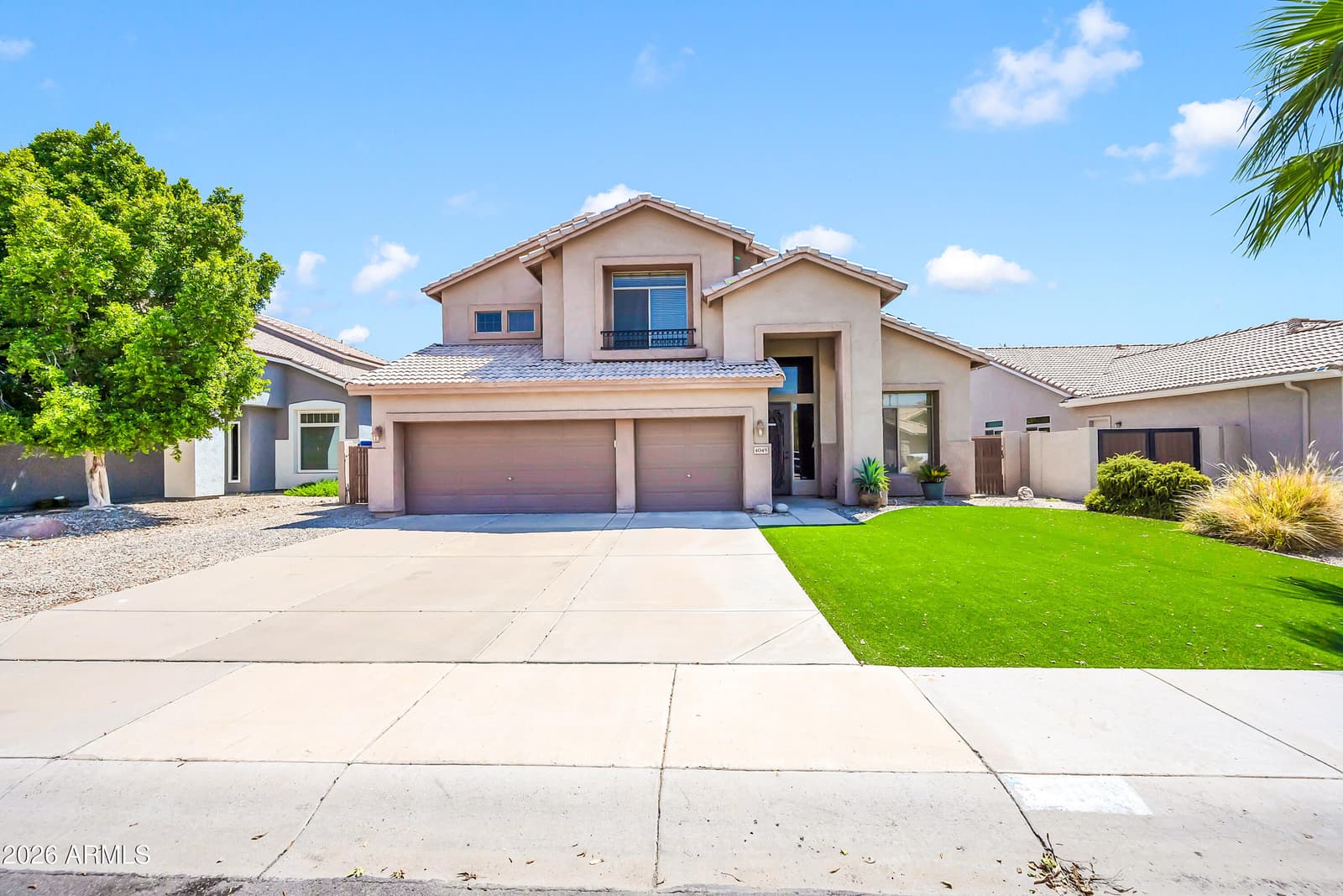 4049 E Aspen Way, Gilbert, AZ 85234 — photo 2 of 49