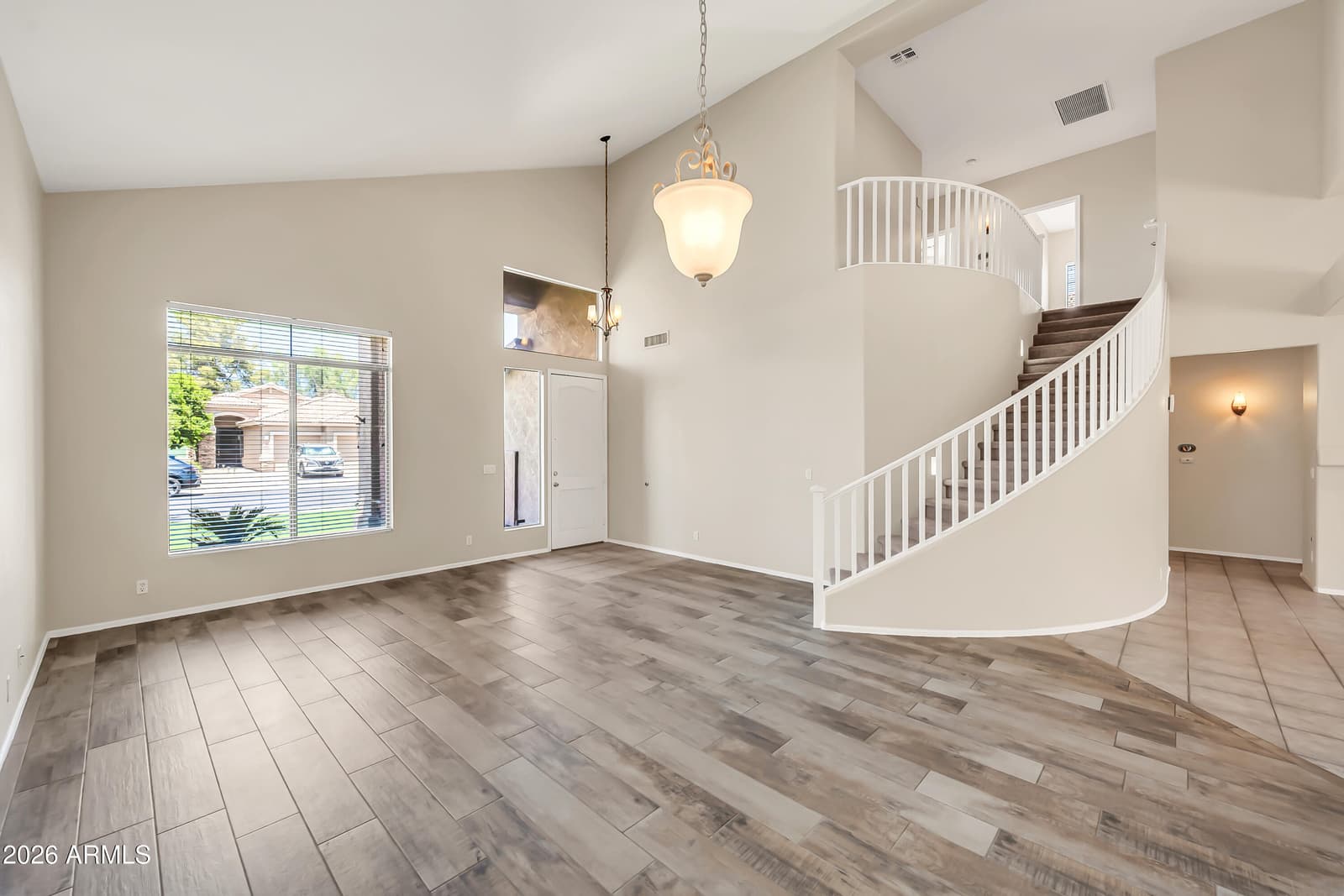 4049 E Aspen Way, Gilbert, AZ 85234 — photo 4 of 49