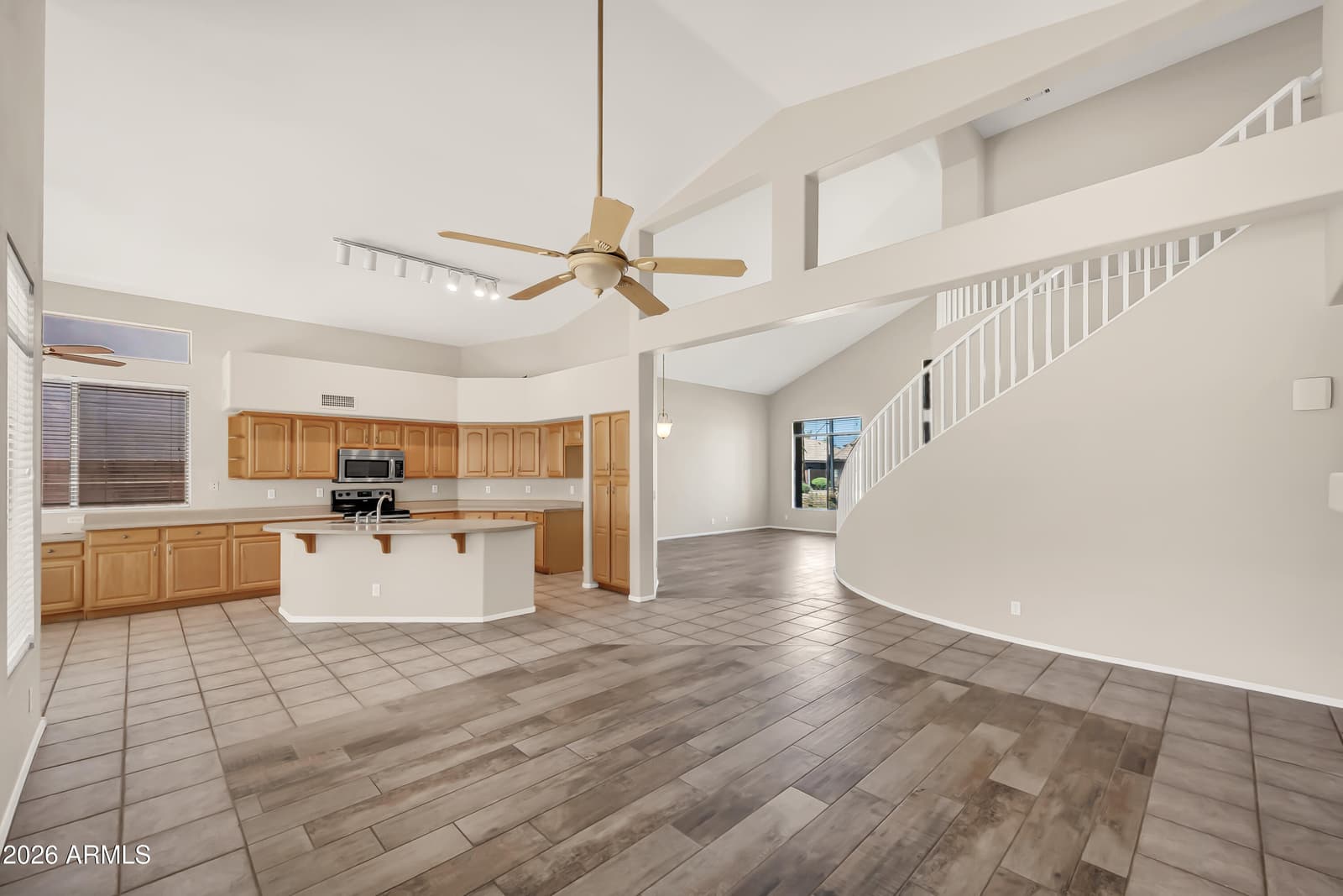 4049 E Aspen Way, Gilbert, AZ 85234 — photo 10 of 49