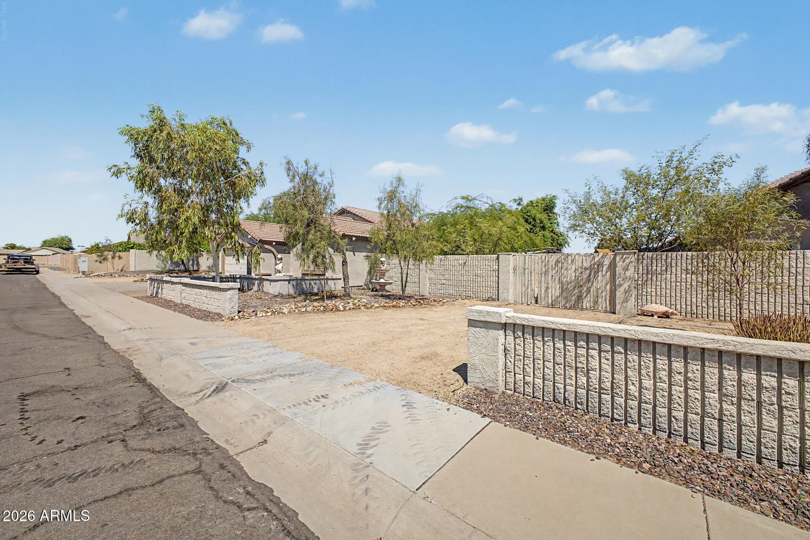 12518 W Larkspur Road, El Mirage, AZ 85335 — photo 7 of 26