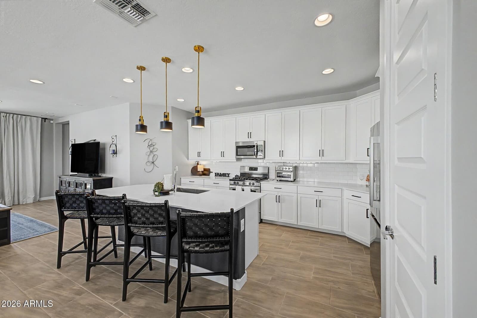 121 E Virgo Place, Chandler, AZ 85249 — photo 9 of 32
