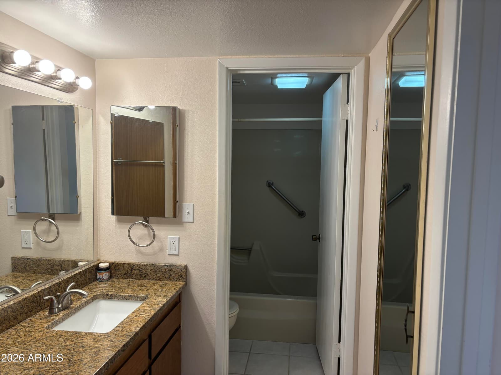 3033 E Devonshire Avenue 2017, Phoenix, AZ 85016 — photo 10 of 17
