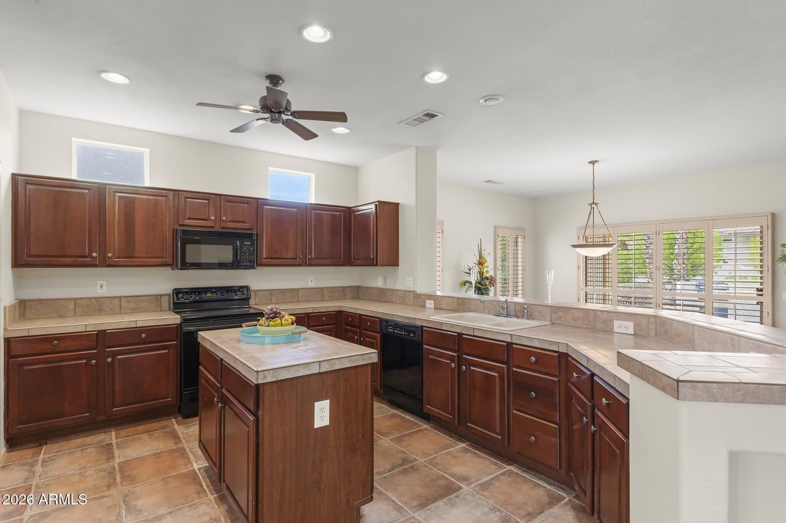 17850 N Navarro Court, Surprise, AZ 85374 — photo 13 of 40