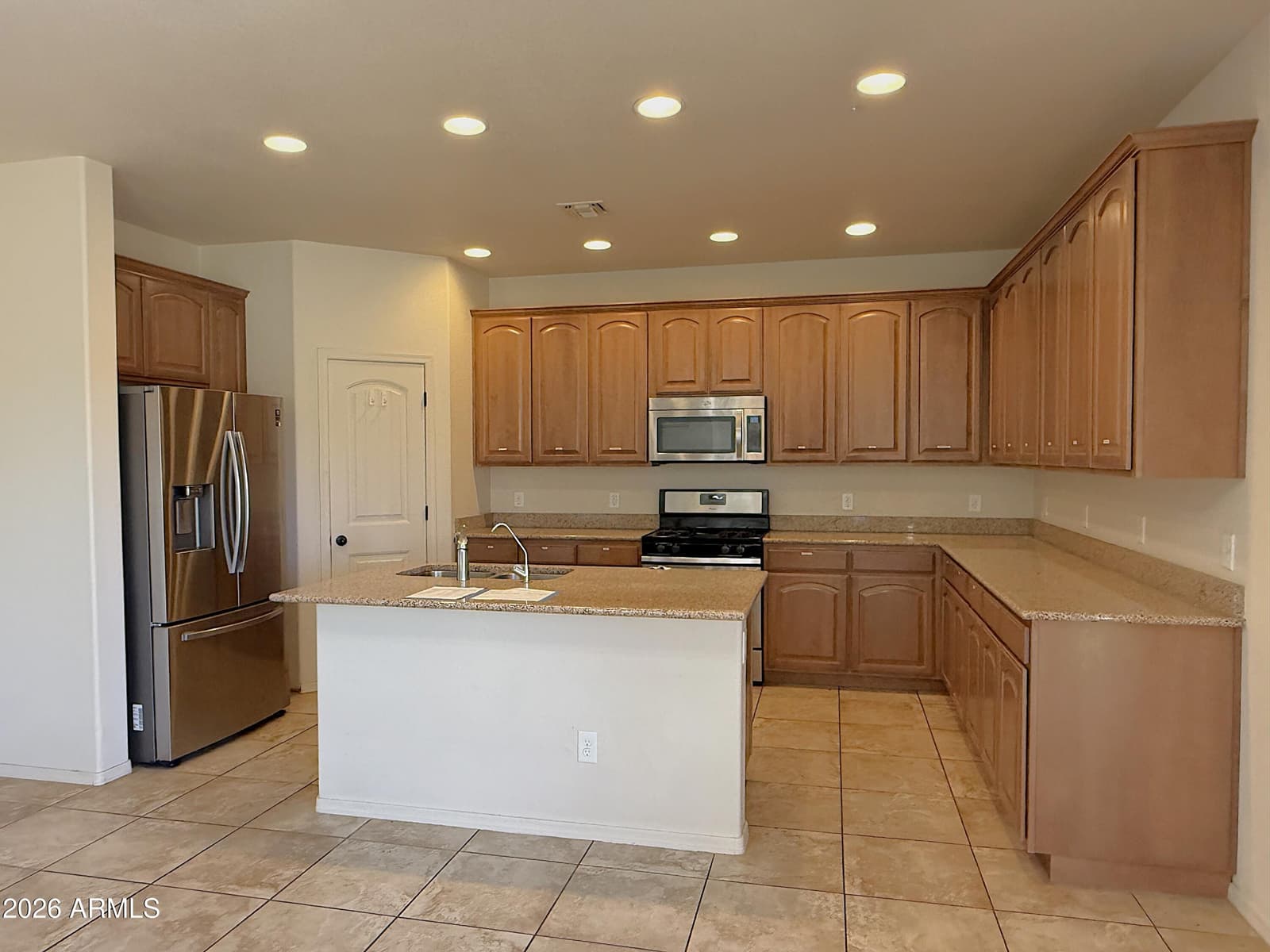 1419 Paso Robles Avenue, Sierra Vista, AZ 85635 — photo 6 of 22