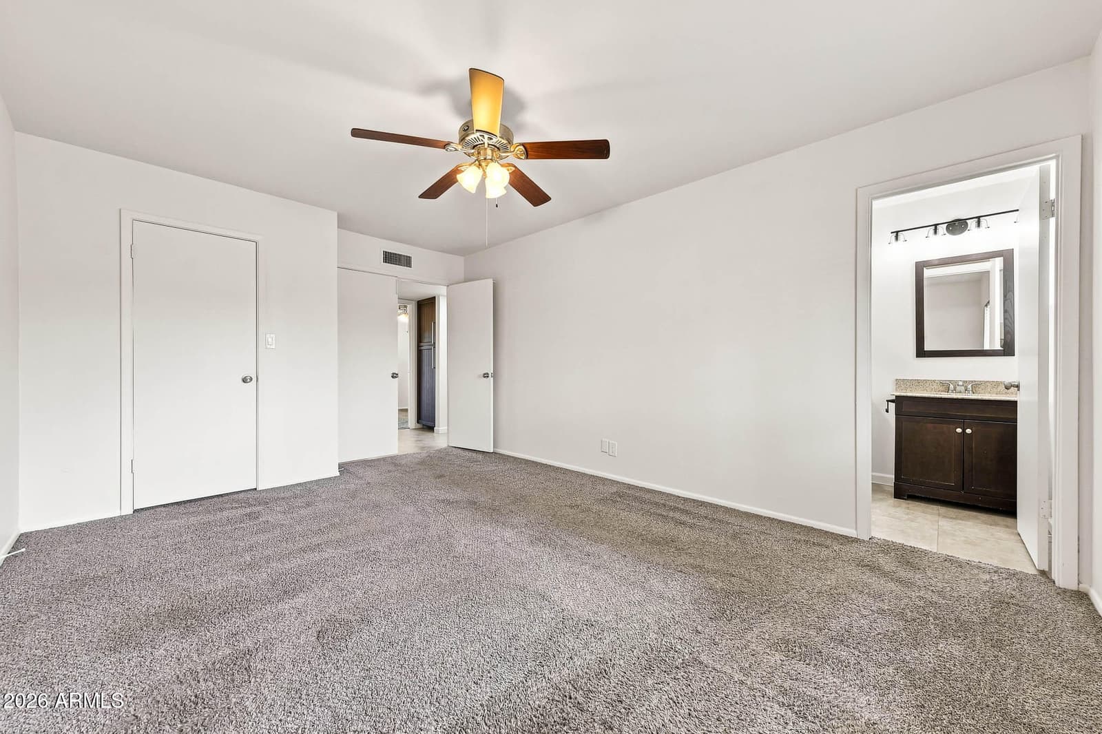 1041 W Kilarea Avenue, Mesa, AZ 85210 — photo 22 of 39