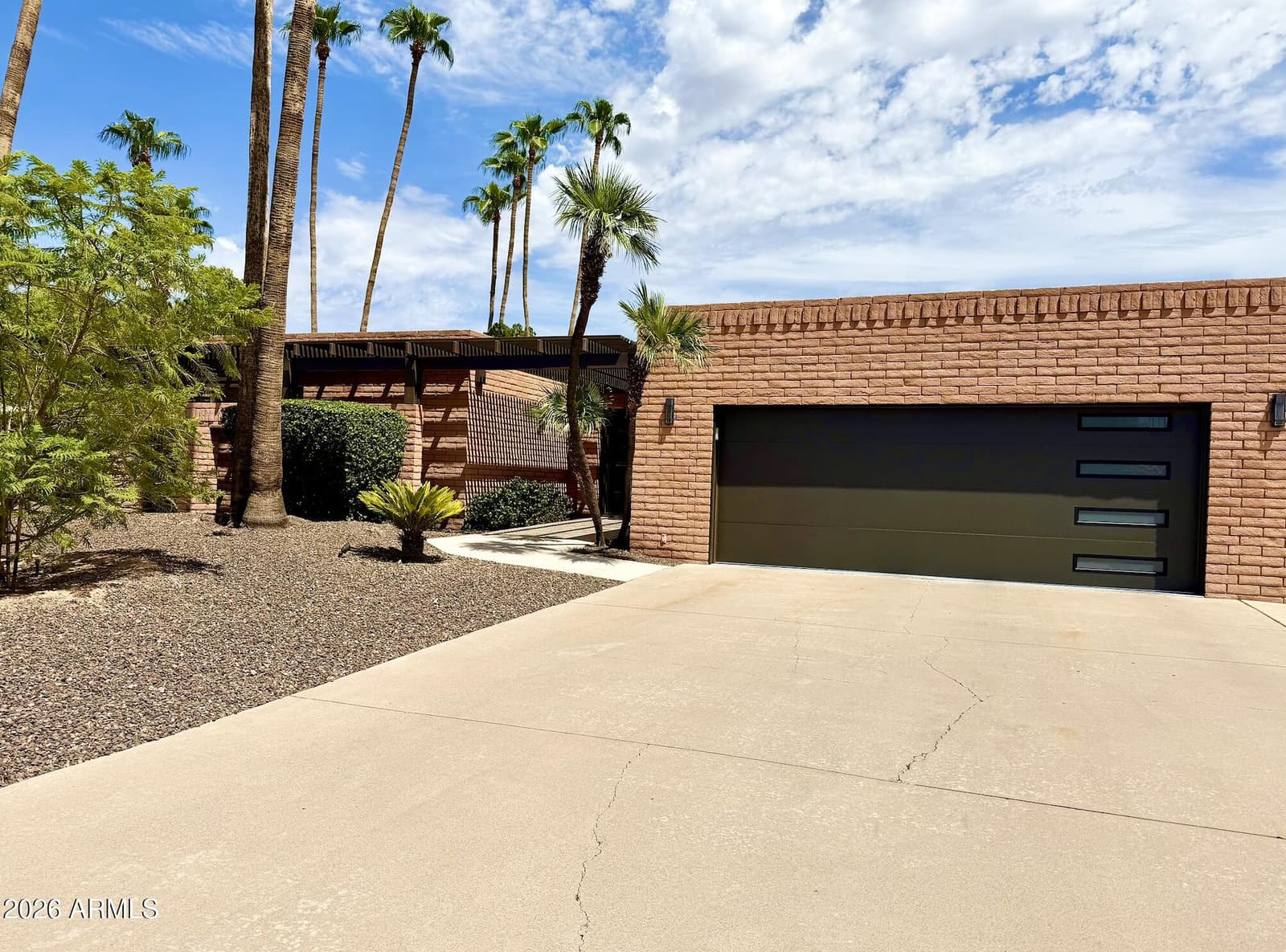 15217 N Hana Maui Drive, Phoenix, AZ 85022 — photo 4 of 44