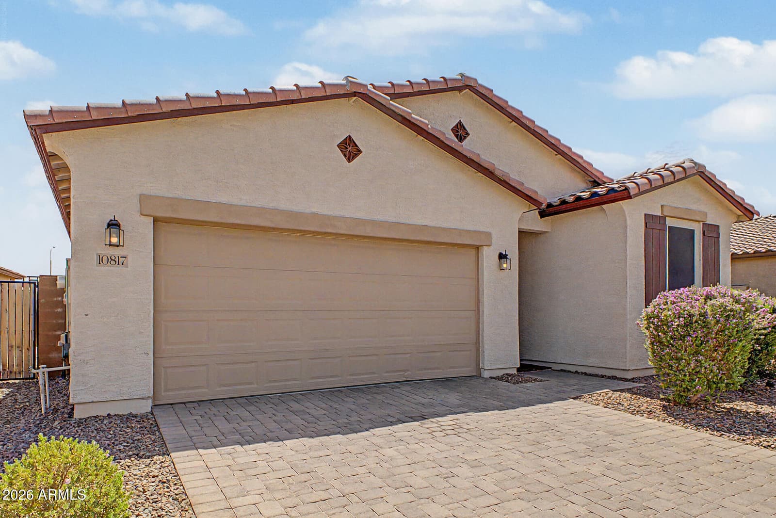 10817 W Hadley Street, Avondale, AZ 85323 — photo 6 of 33