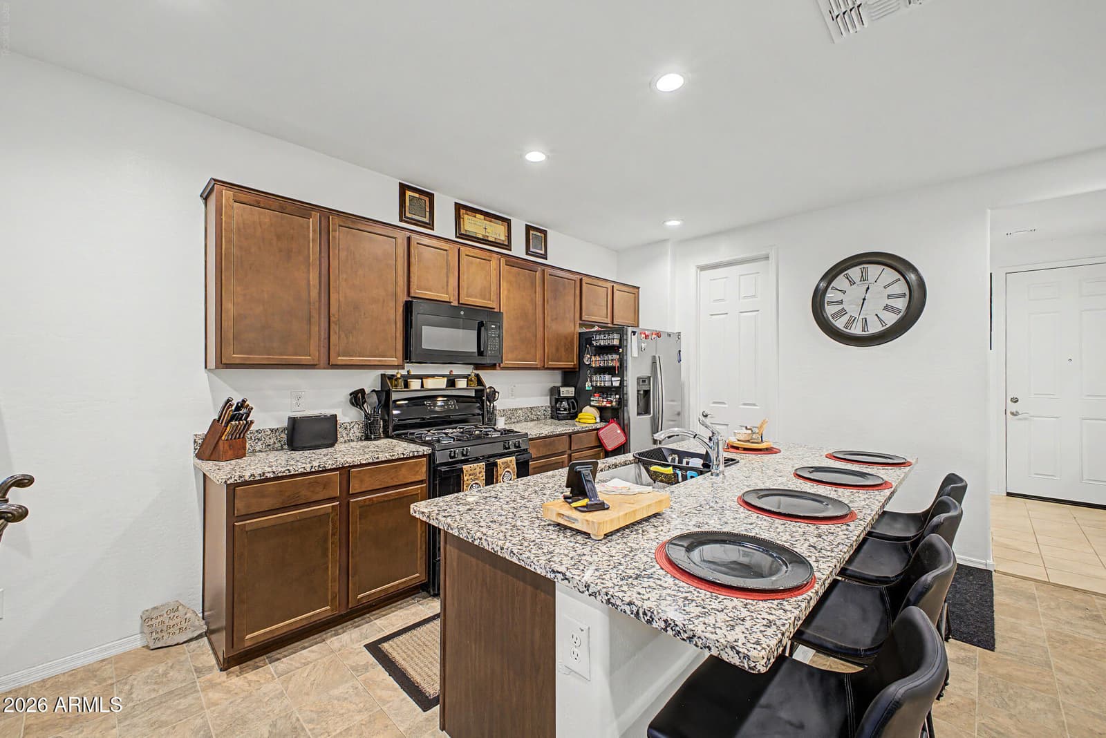10817 W Hadley Street, Avondale, AZ 85323 — photo 13 of 33