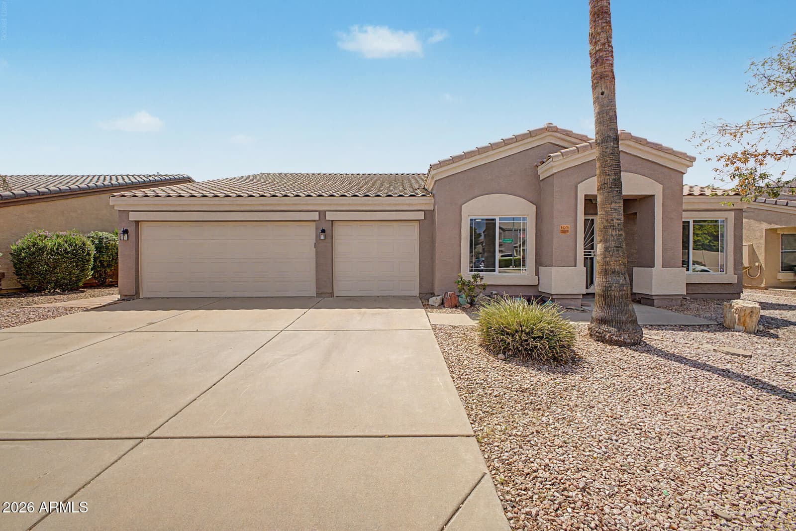 10505 E Emerald Circle, Mesa, AZ 85208 — photo 4 of 38