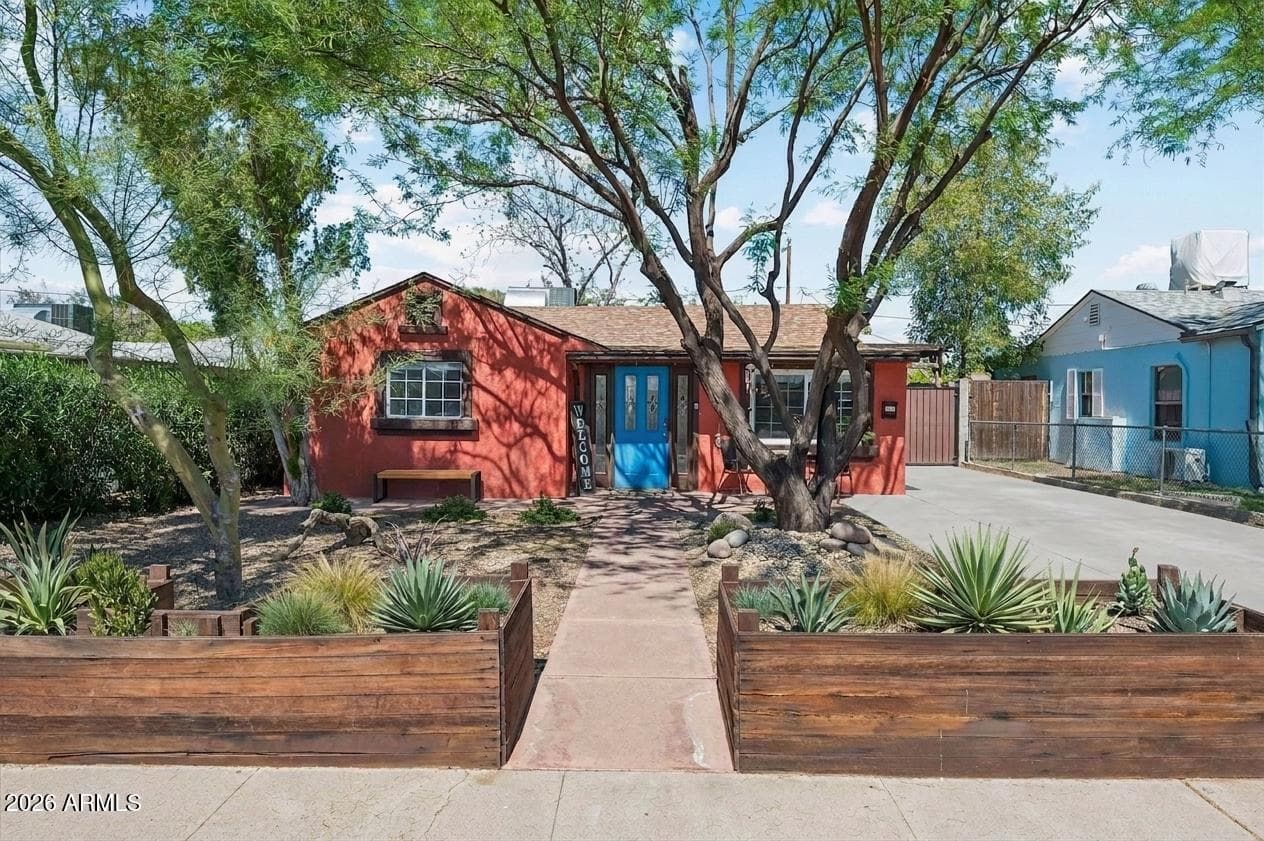 2218 E Yale Street, Phoenix, AZ 85006 — photo 3 of 38