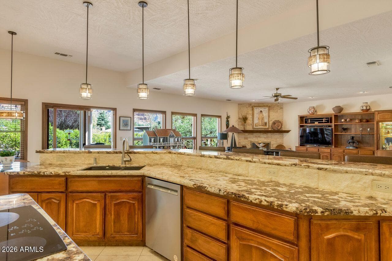 10 Quail Circle, Sedona, AZ 86351 — photo 13 of 42