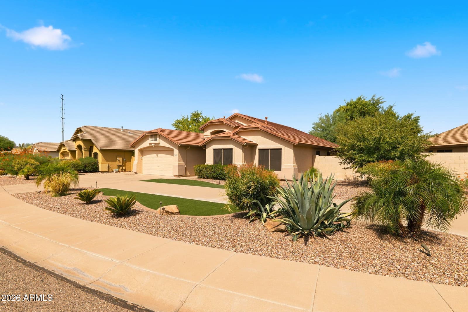 3416 W Patrick Lane, Phoenix, AZ 85027 — photo 2 of 61