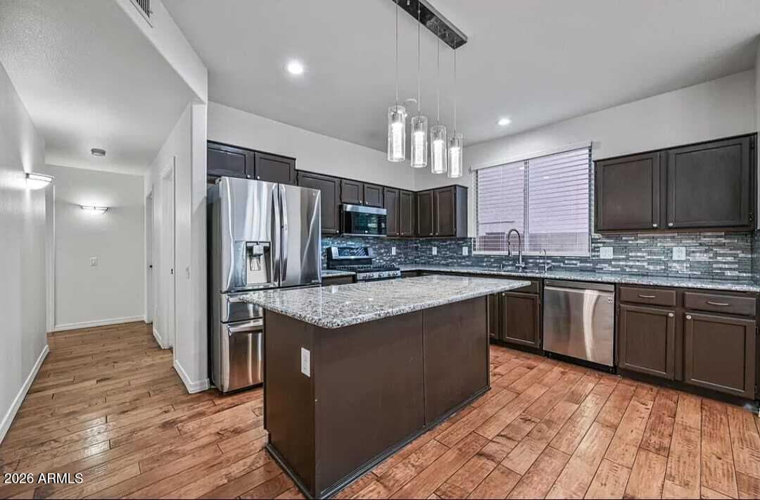 3222 E Wickieup Lane, Phoenix, AZ 85050 — photo 8 of 32