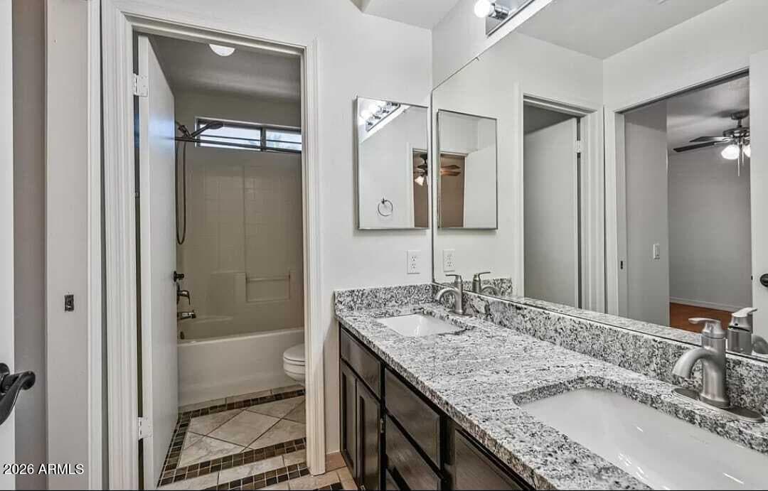 3222 E Wickieup Lane, Phoenix, AZ 85050 — photo 16 of 32