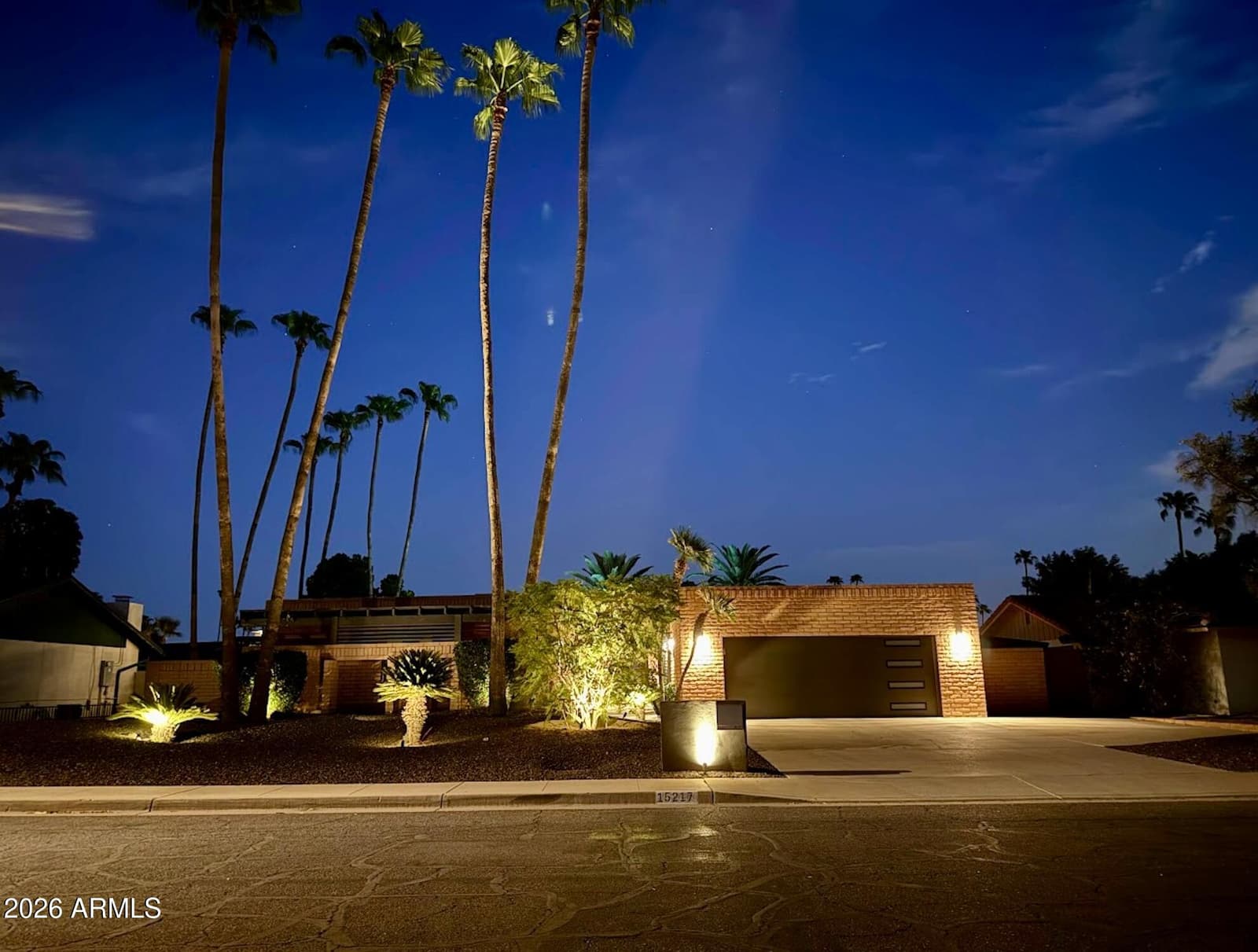 15217 N Hana Maui Drive, Phoenix, AZ 85022 — photo 1 of 44