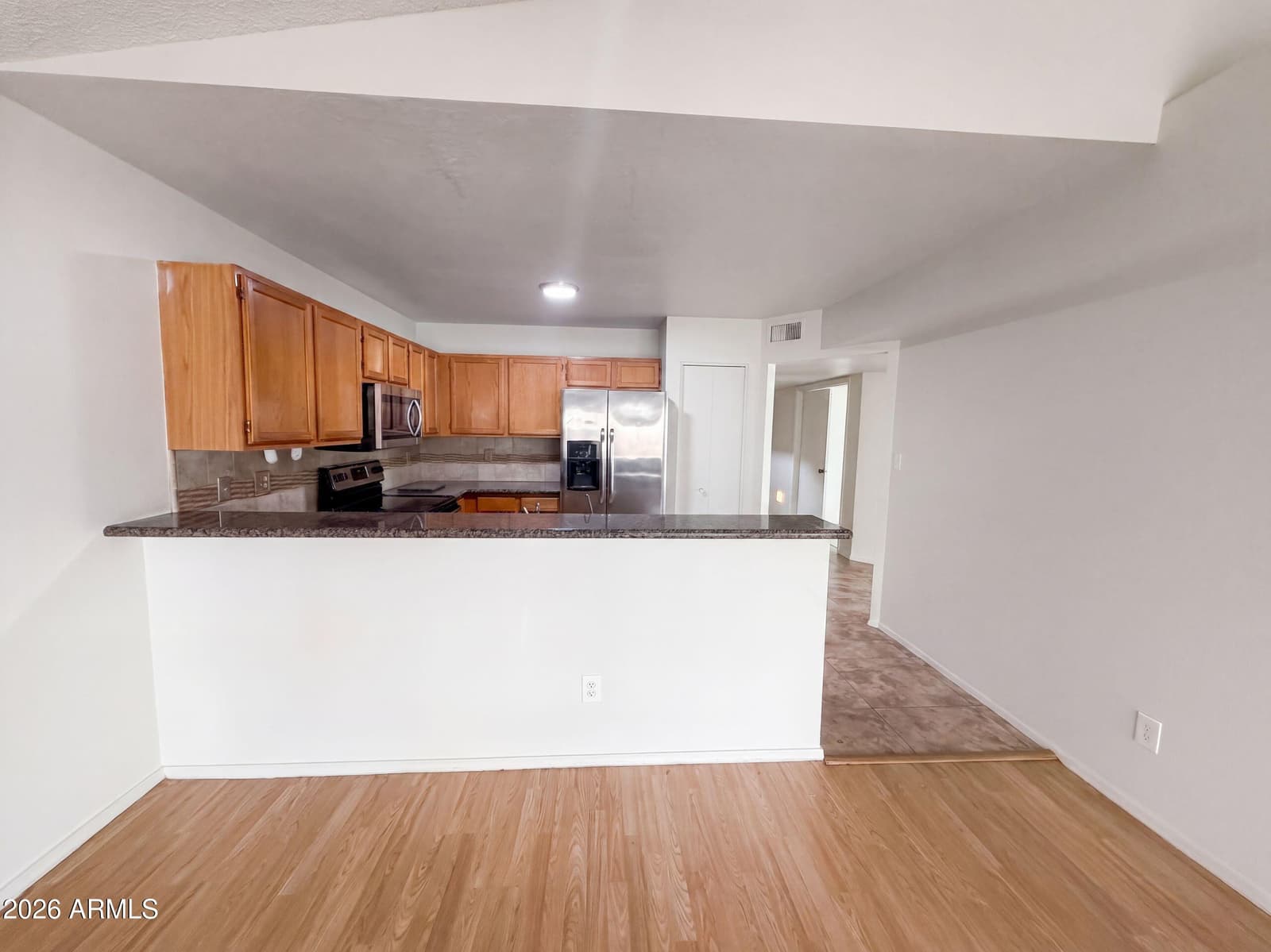10020 W Montecito Avenue, Phoenix, AZ 85037 — photo 7 of 28