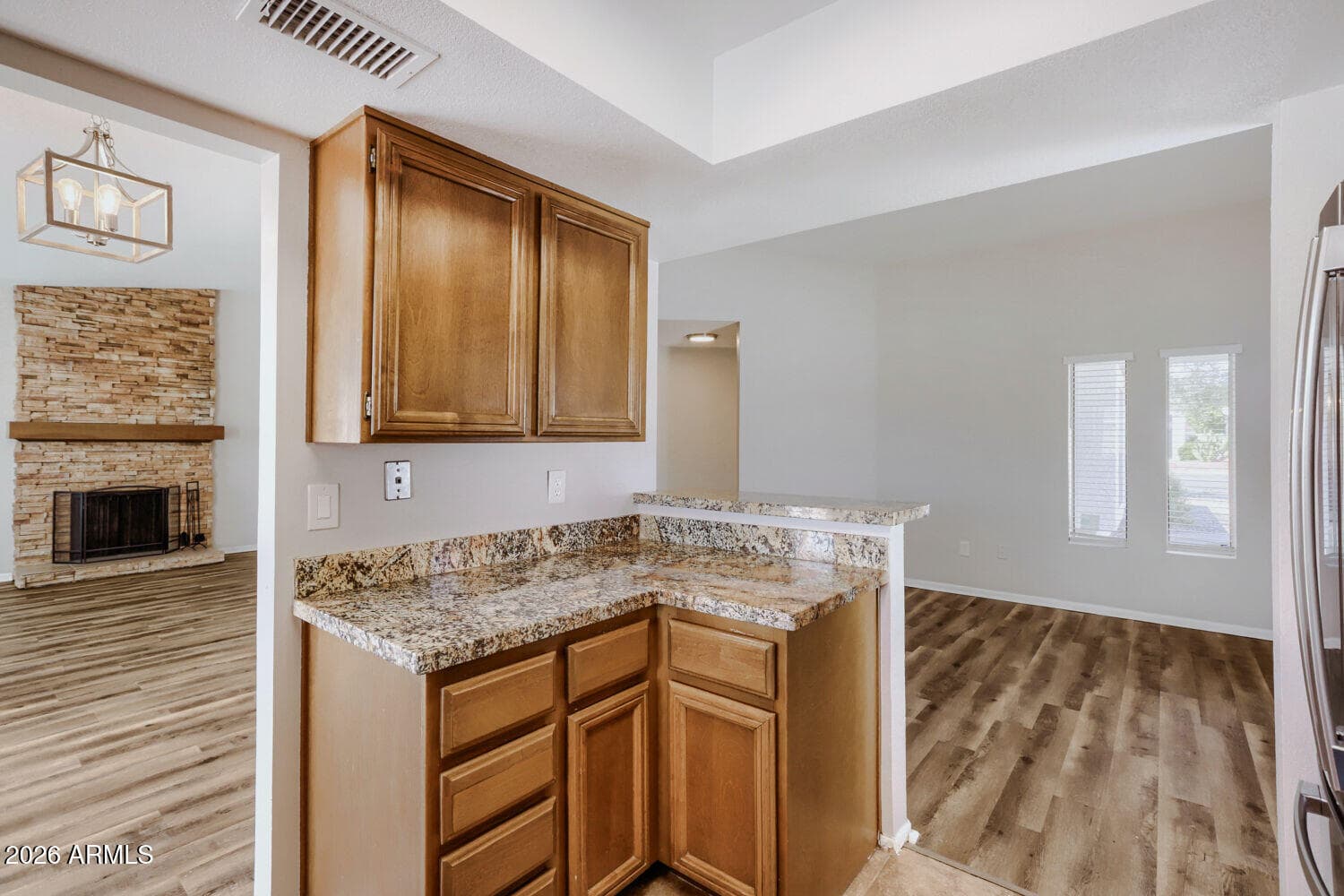 415 W Grandview Road, Phoenix, AZ 85023 — photo 8 of 29