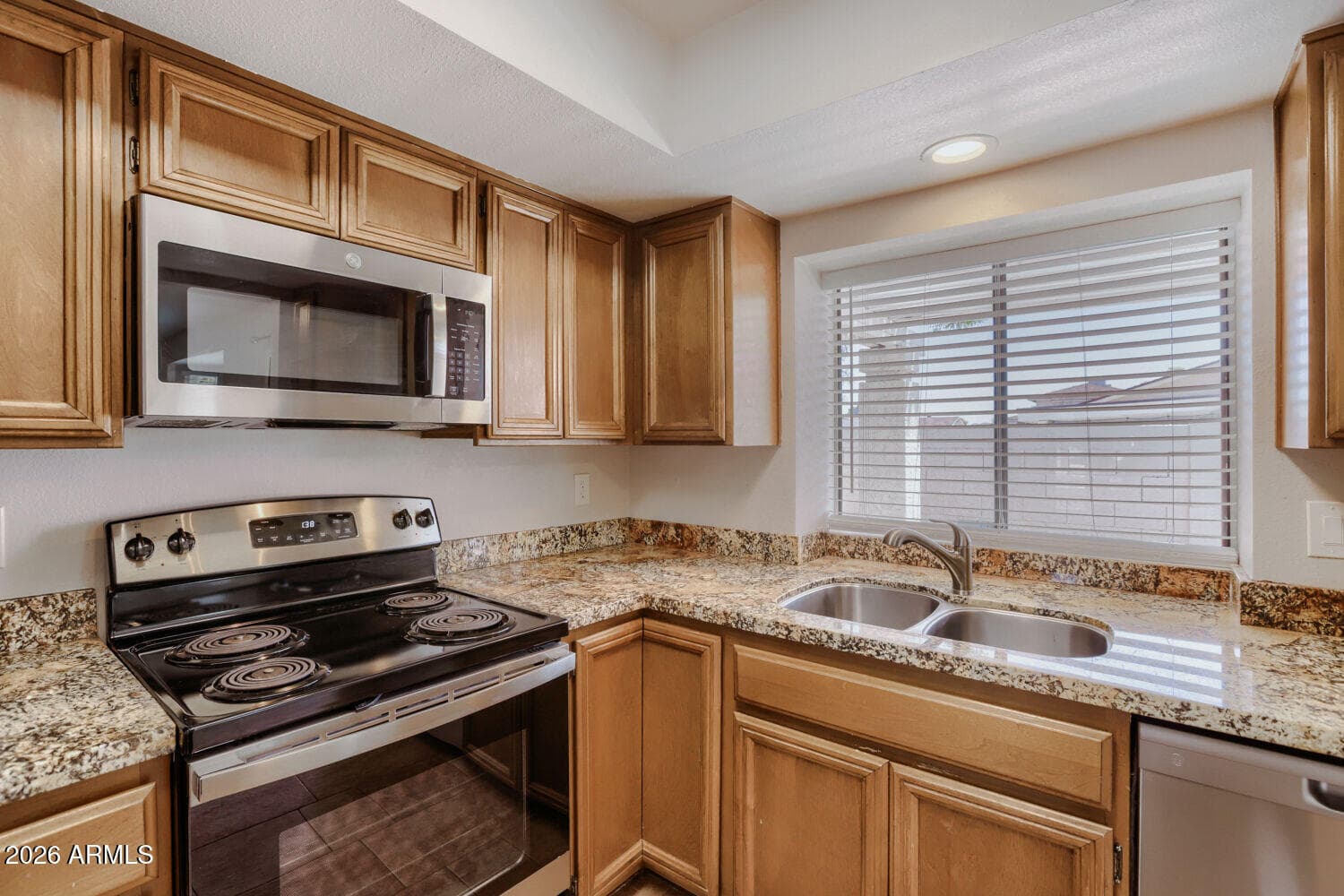 415 W Grandview Road, Phoenix, AZ 85023 — photo 14 of 29