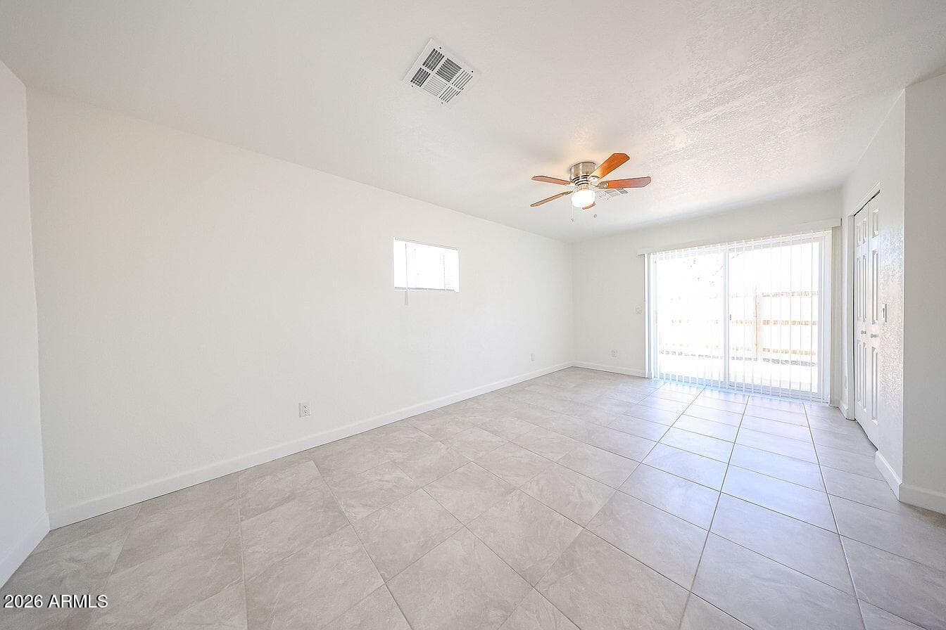 2810 E Roeser Road, Phoenix, AZ 85040 — photo 4 of 18