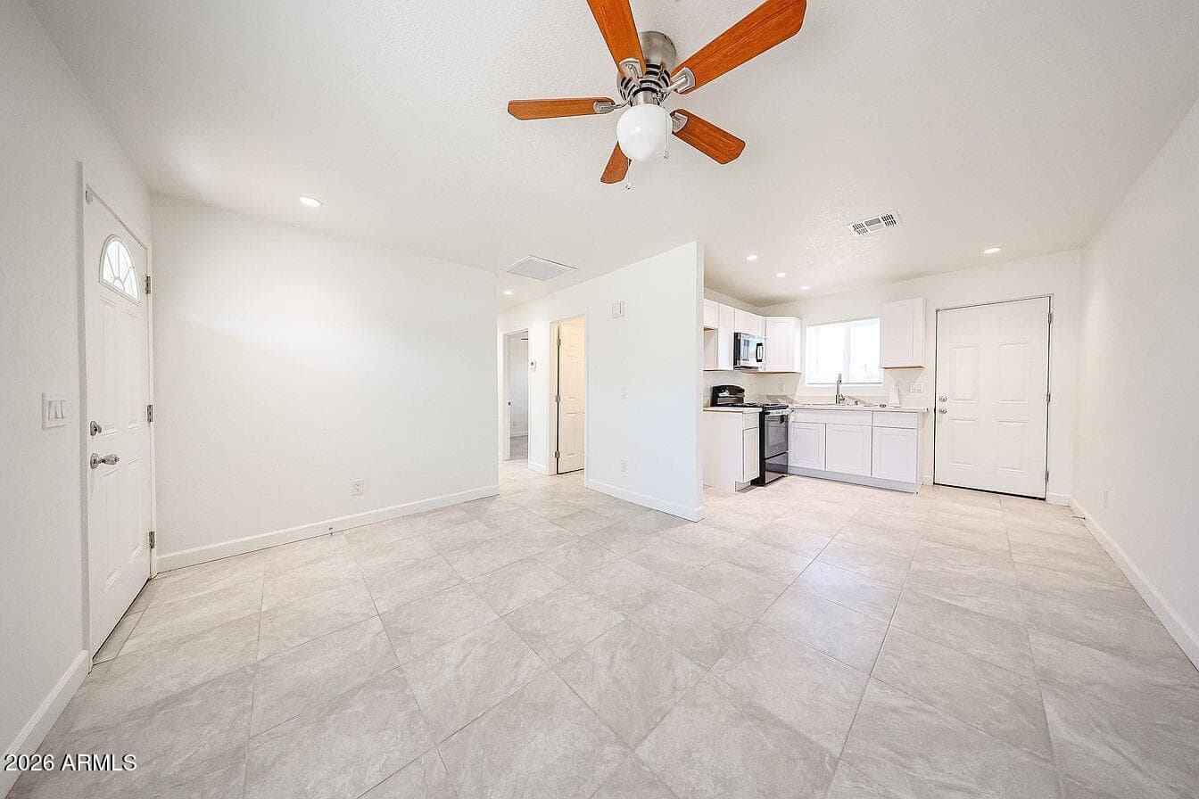 2810 E Roeser Road, Phoenix, AZ 85040 — photo 14 of 18