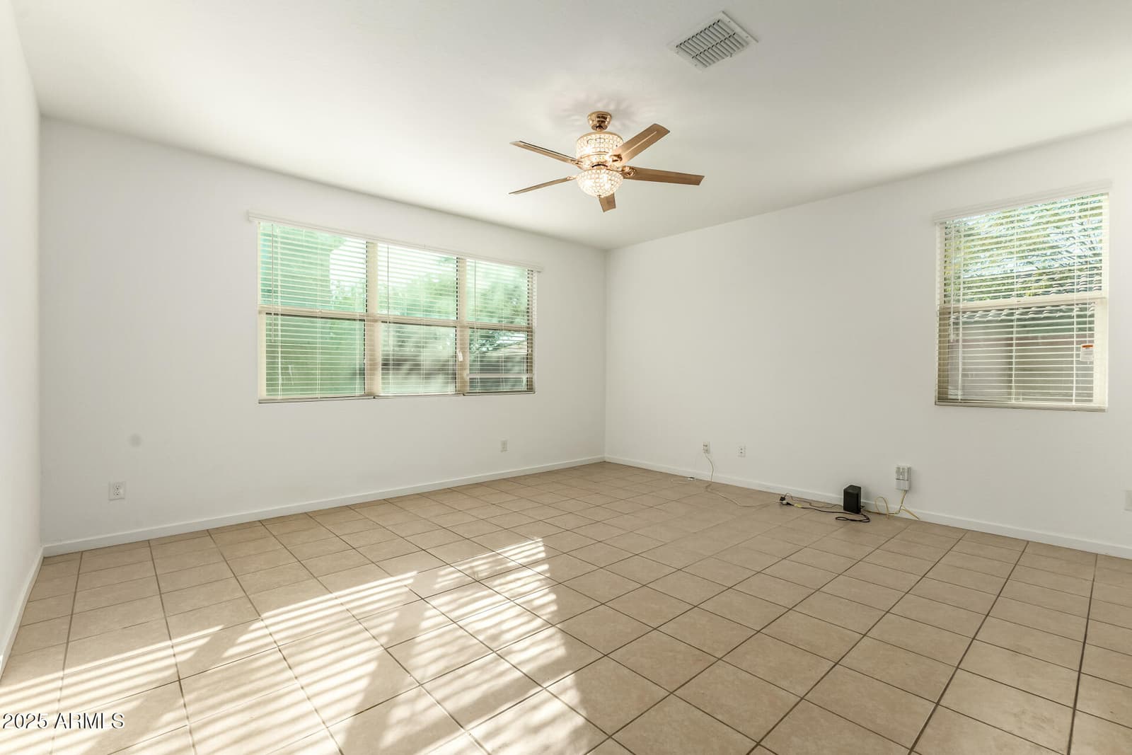 14161 W Voltaire Street, Surprise, AZ 85379 — photo 7 of 43