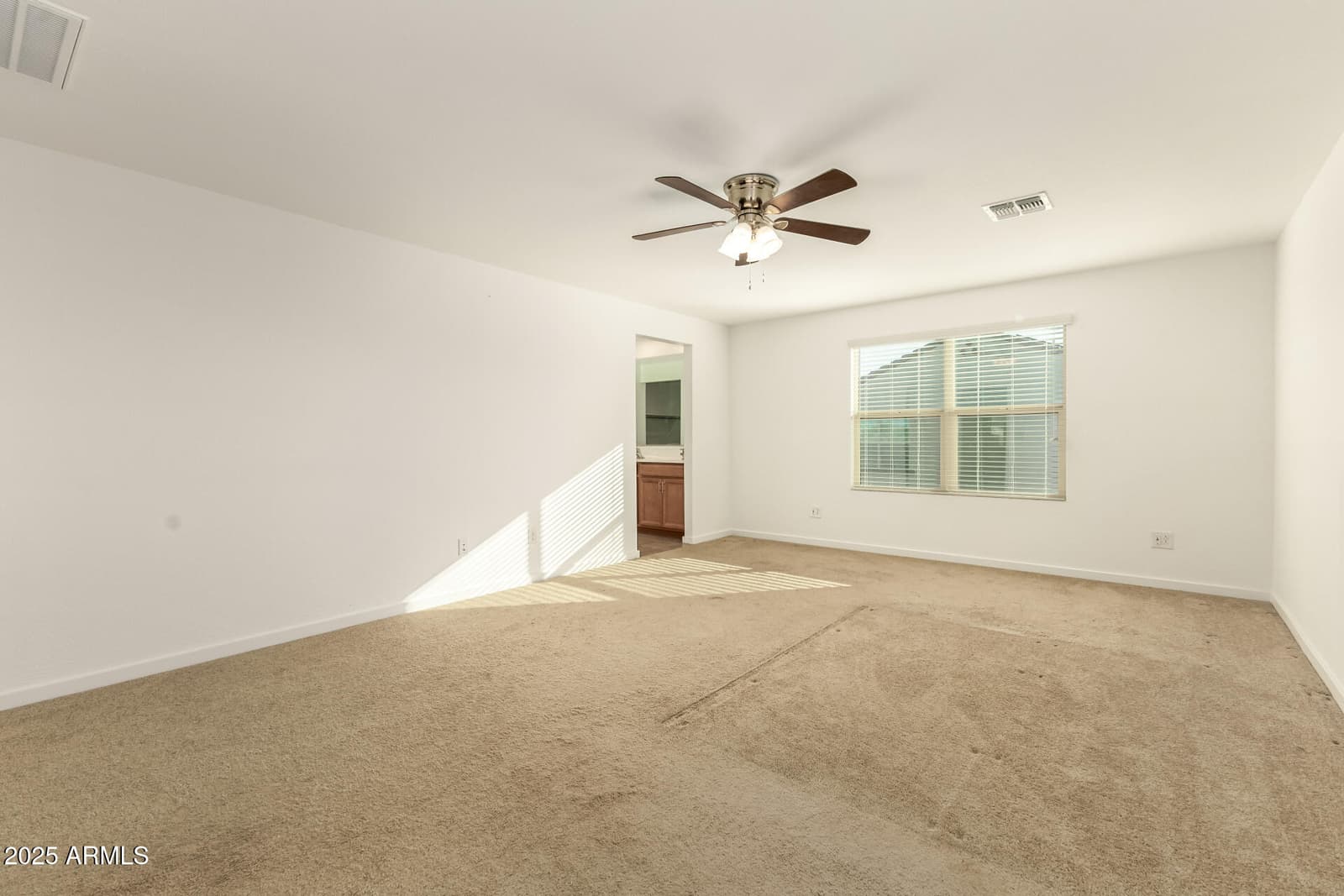 14161 W Voltaire Street, Surprise, AZ 85379 — photo 9 of 43