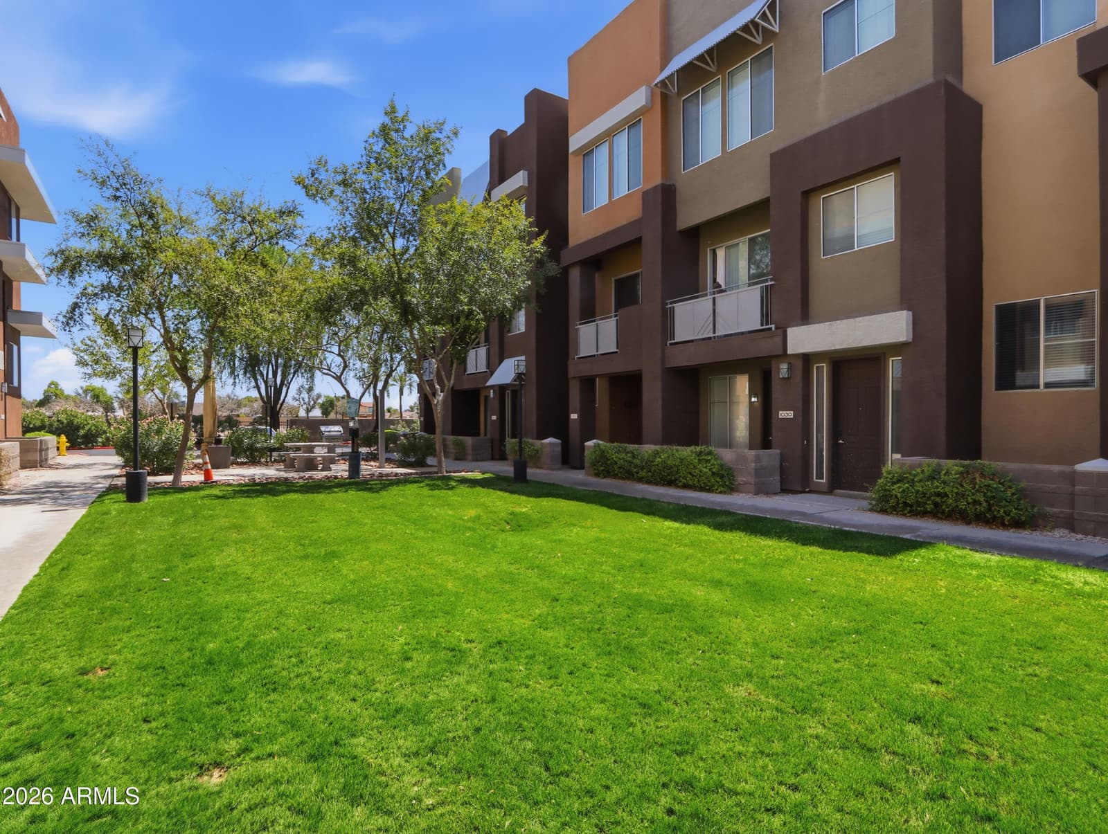 6605 N 93rd Avenue 1021, Glendale, AZ 85305 — photo 2 of 28