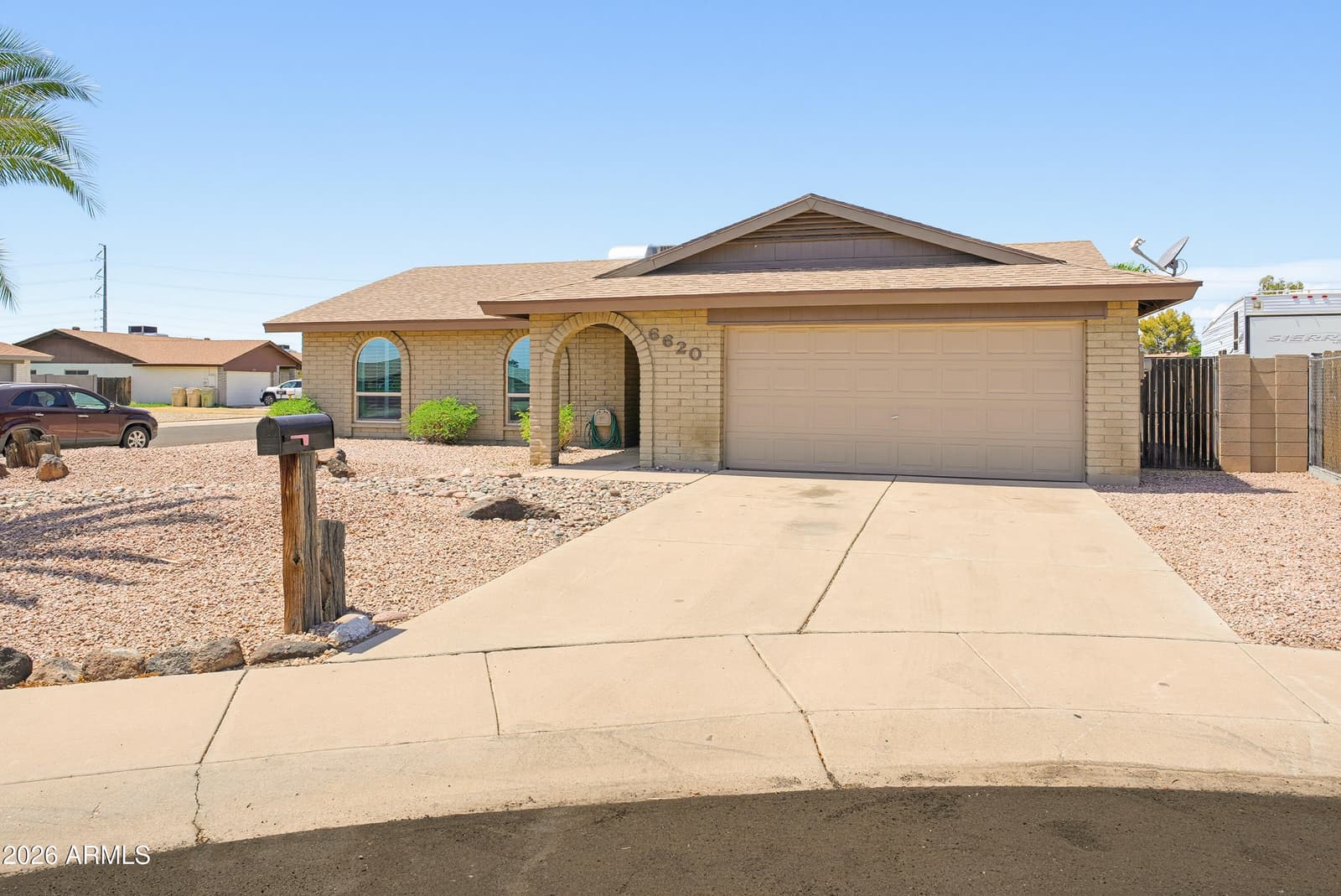 6620 W Mercer Lane, Glendale, AZ 85304 — photo 4 of 51