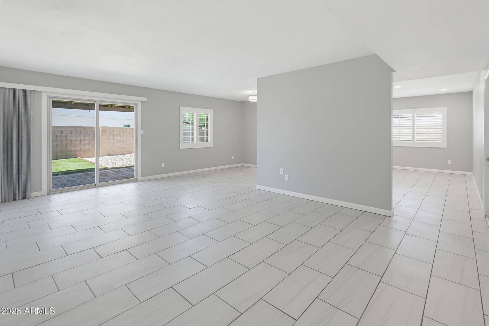 6620 W Mercer Lane, Glendale, AZ 85304 — photo 7 of 51