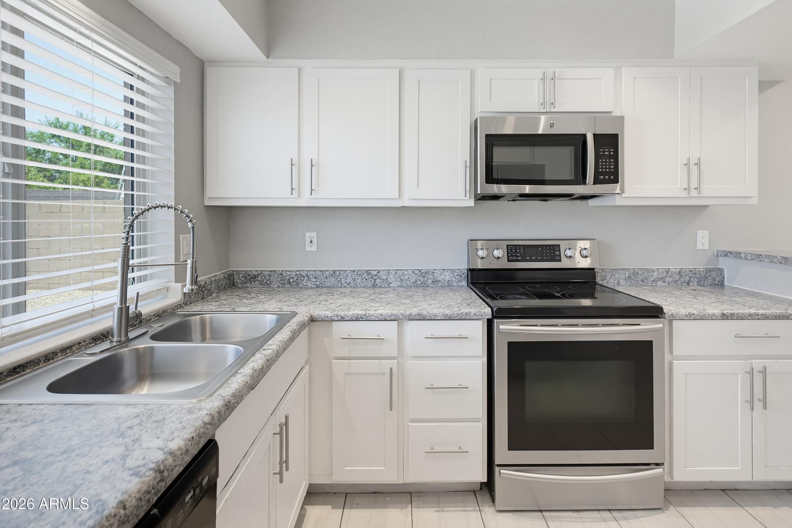 6620 W Mercer Lane, Glendale, AZ 85304 — photo 13 of 51