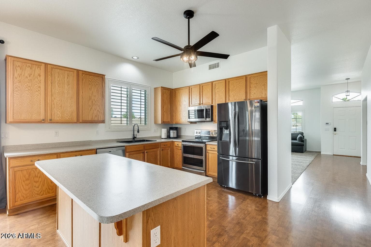 16398 N Oachs Drive, Surprise, AZ 85374 — photo 8 of 34