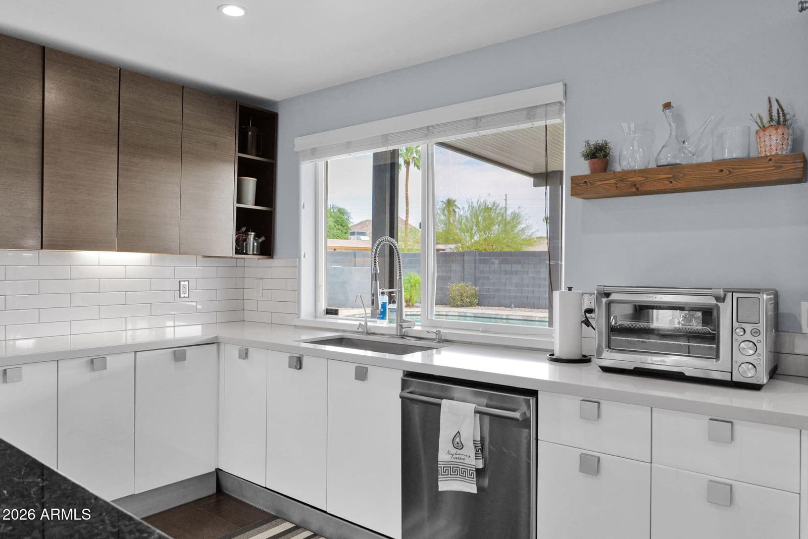 2502 E North Lane, Phoenix, AZ 85028 — photo 15 of 39