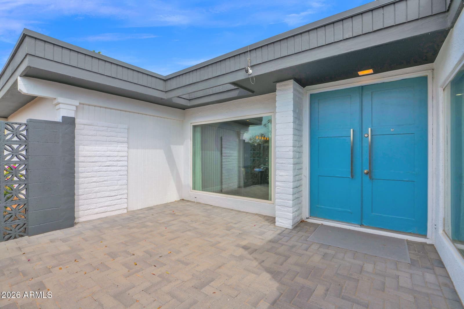 2502 E North Lane, Phoenix, AZ 85028 — photo 3 of 39