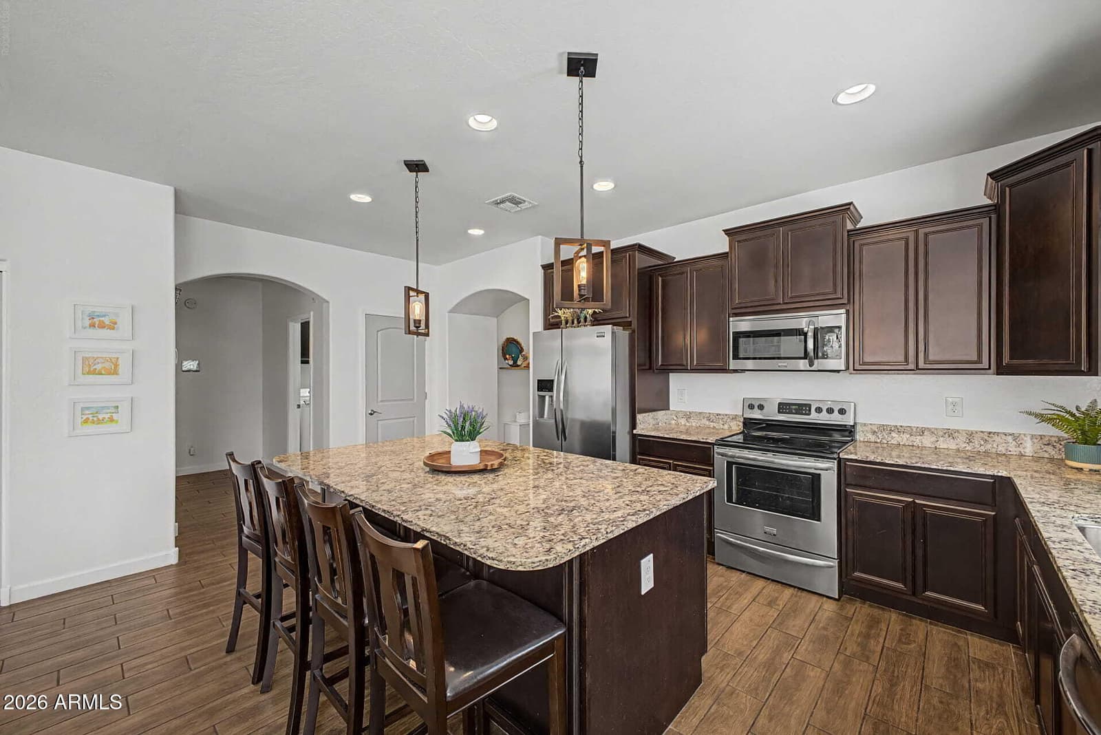 9340 W Pasadena Avenue, Glendale, AZ 85305 — photo 11 of 40